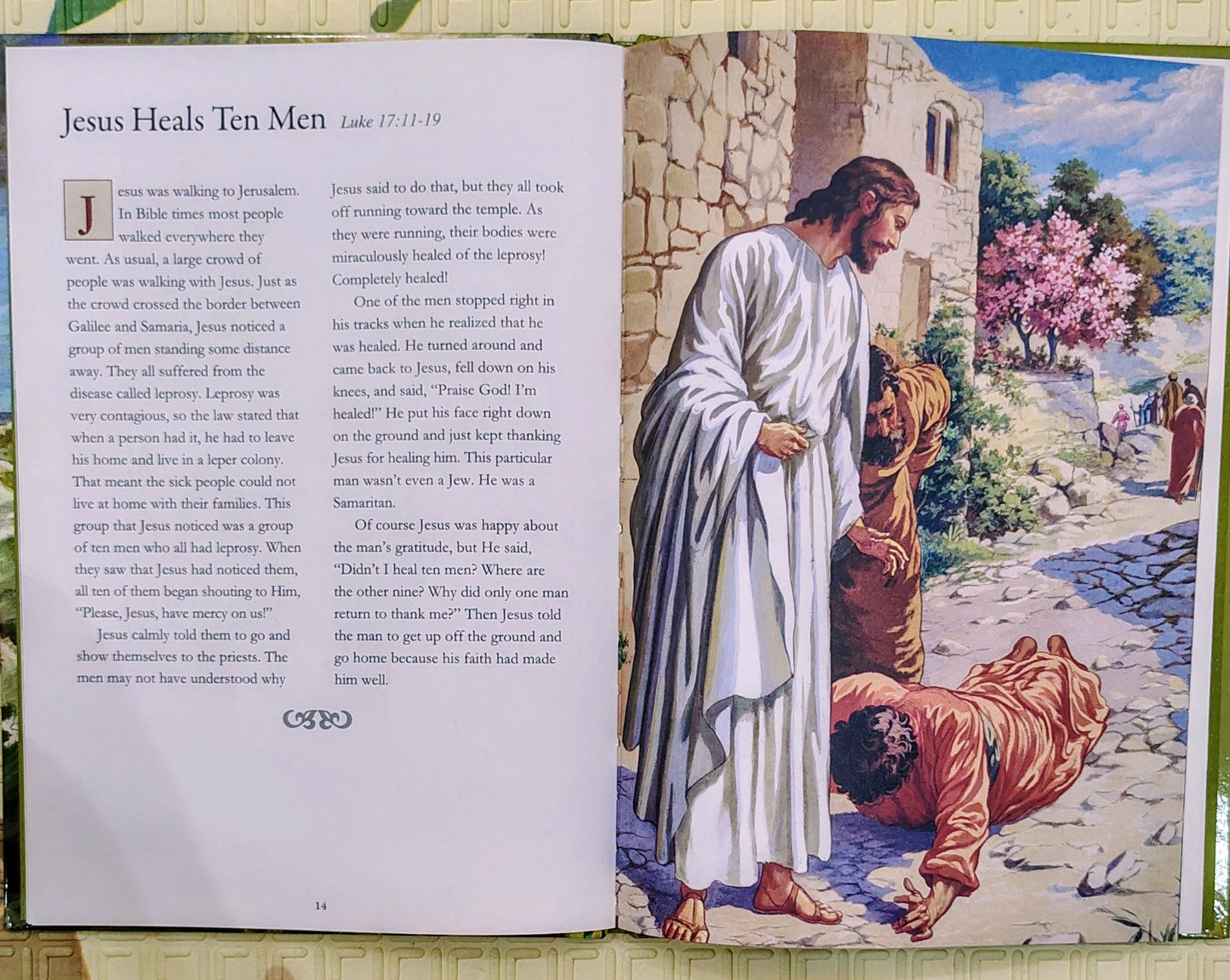 Miracles of Jesus by Carolyn Larsen