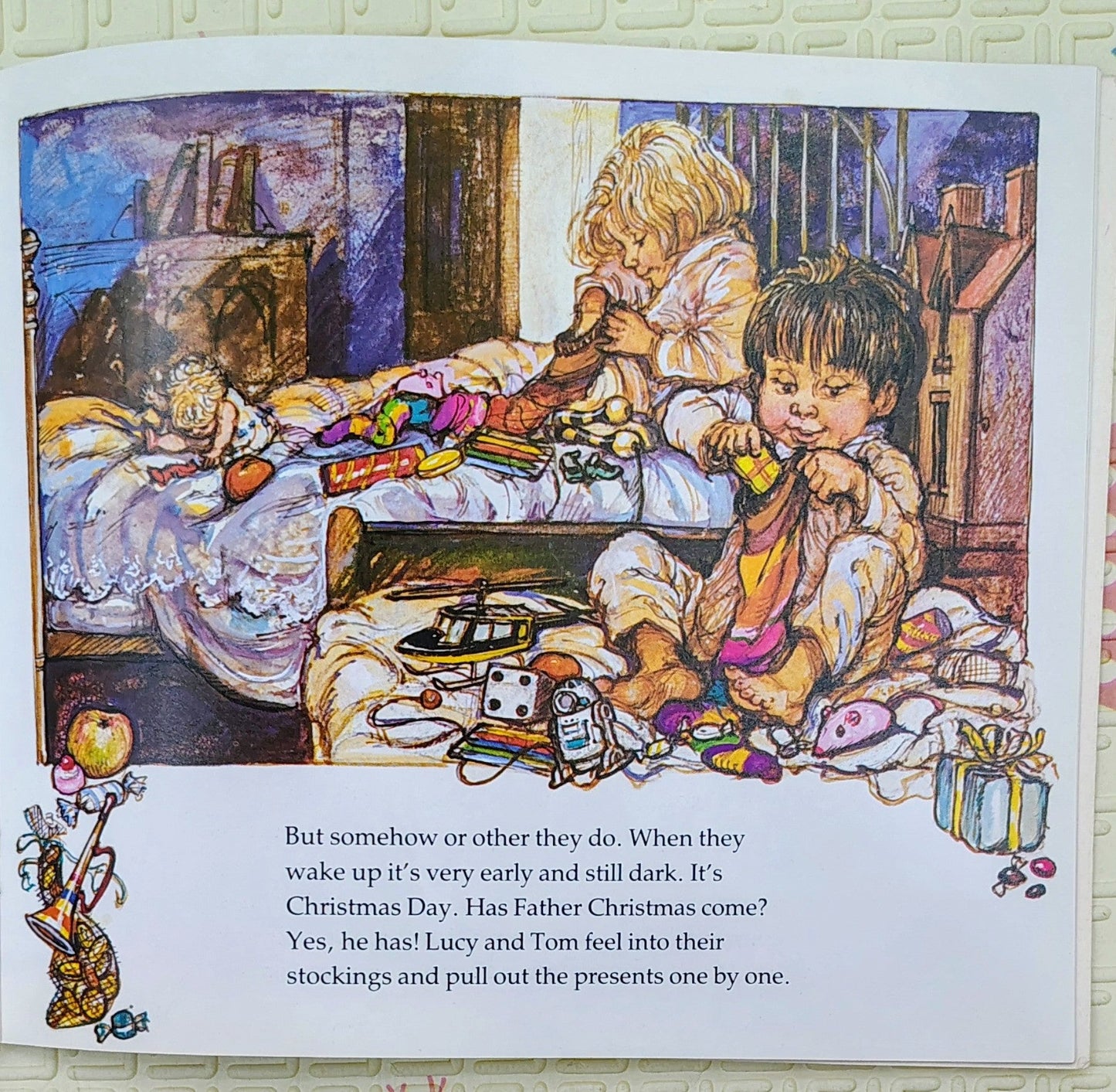 Lucy & Tom's Christmas by Shirley Hughes