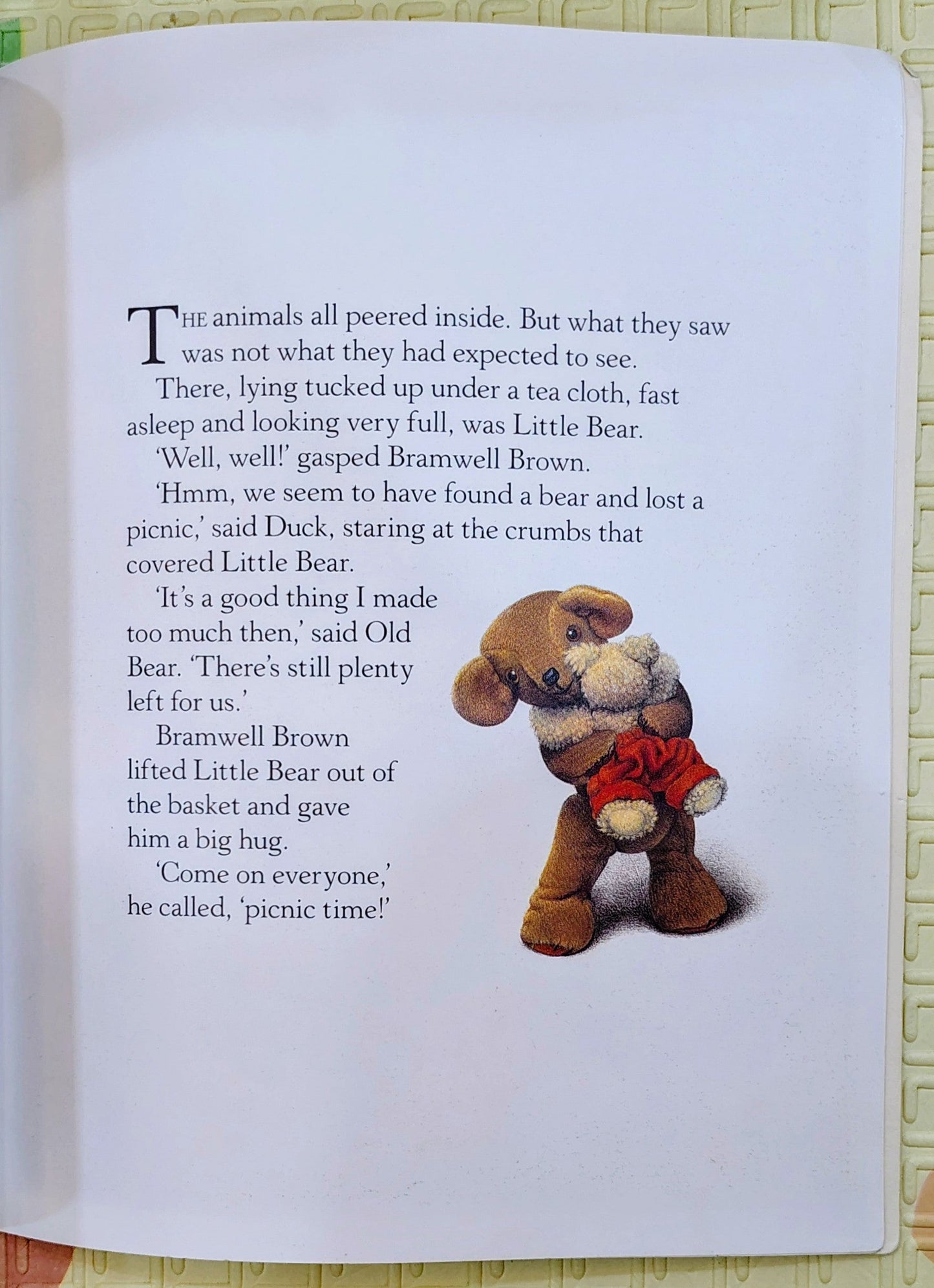 Little Bear Lost by Jane Hissey | Red Fox