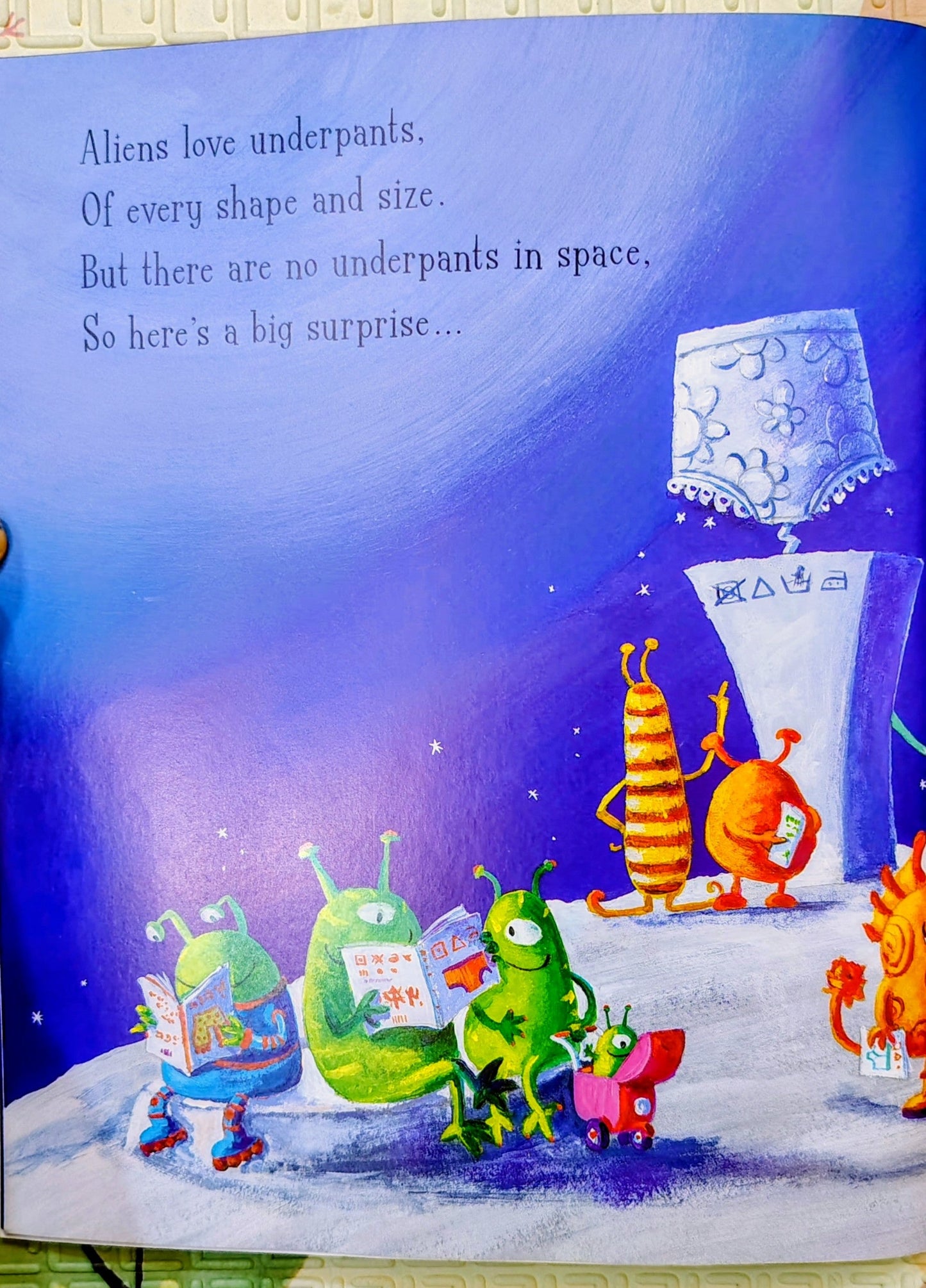 Aliens Love Underpants by Claire Freedman & Ben Cort | Simon & Schuster