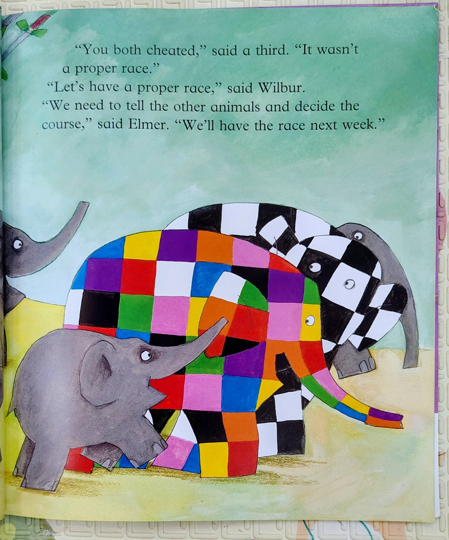 Elmer and the Race by David McKee | Andersen press