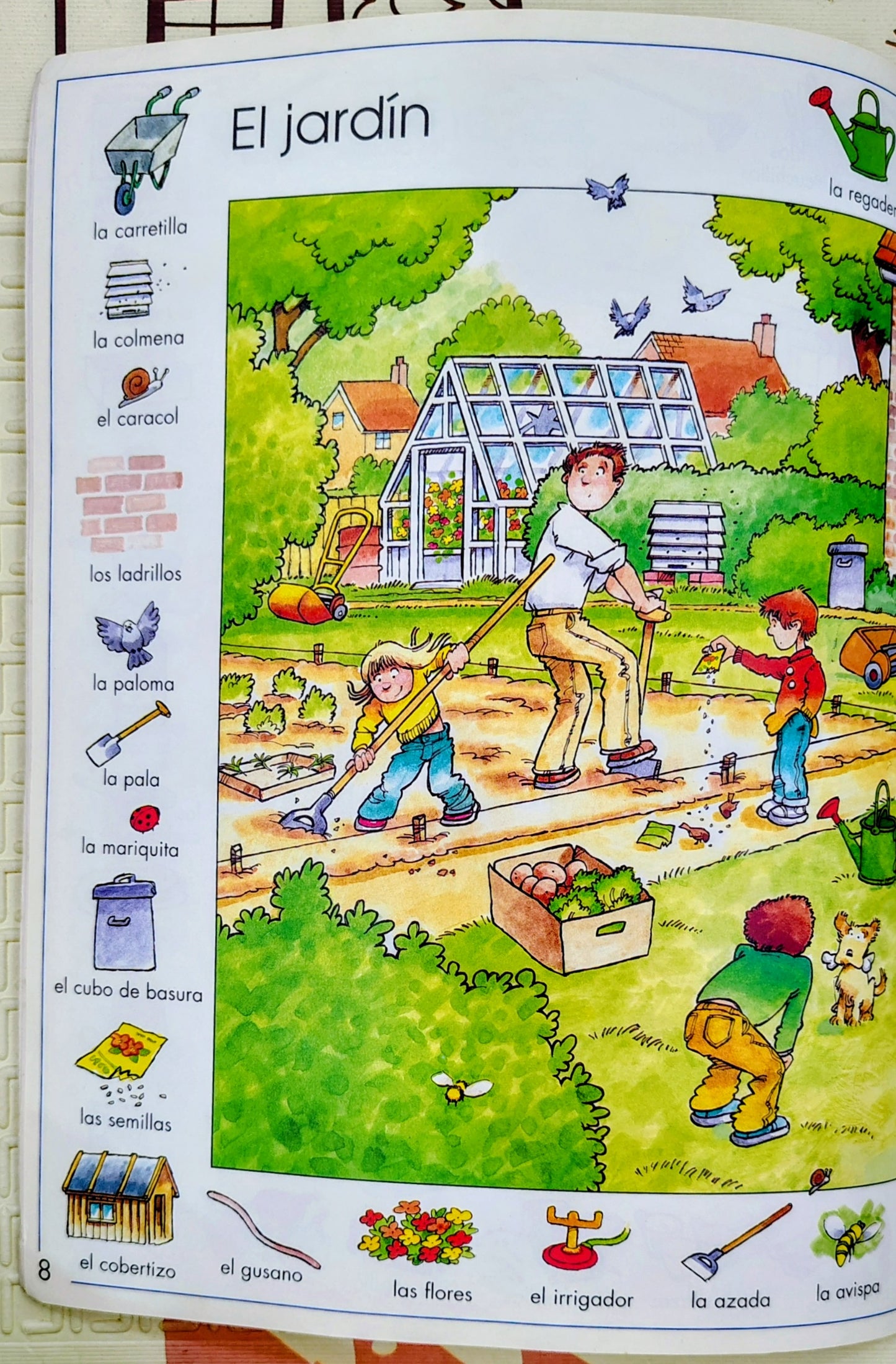 First Thousand Words in Spanish by Heather Amery & Stephen Cartwright | Usborne