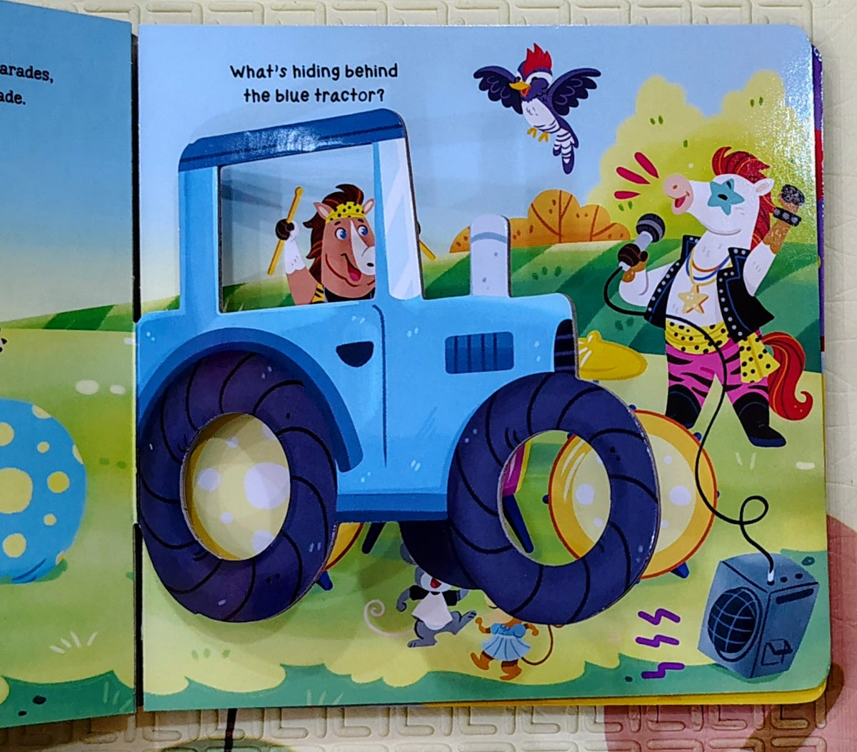 Farm Friends | Peep through Board Book | IglooBooks