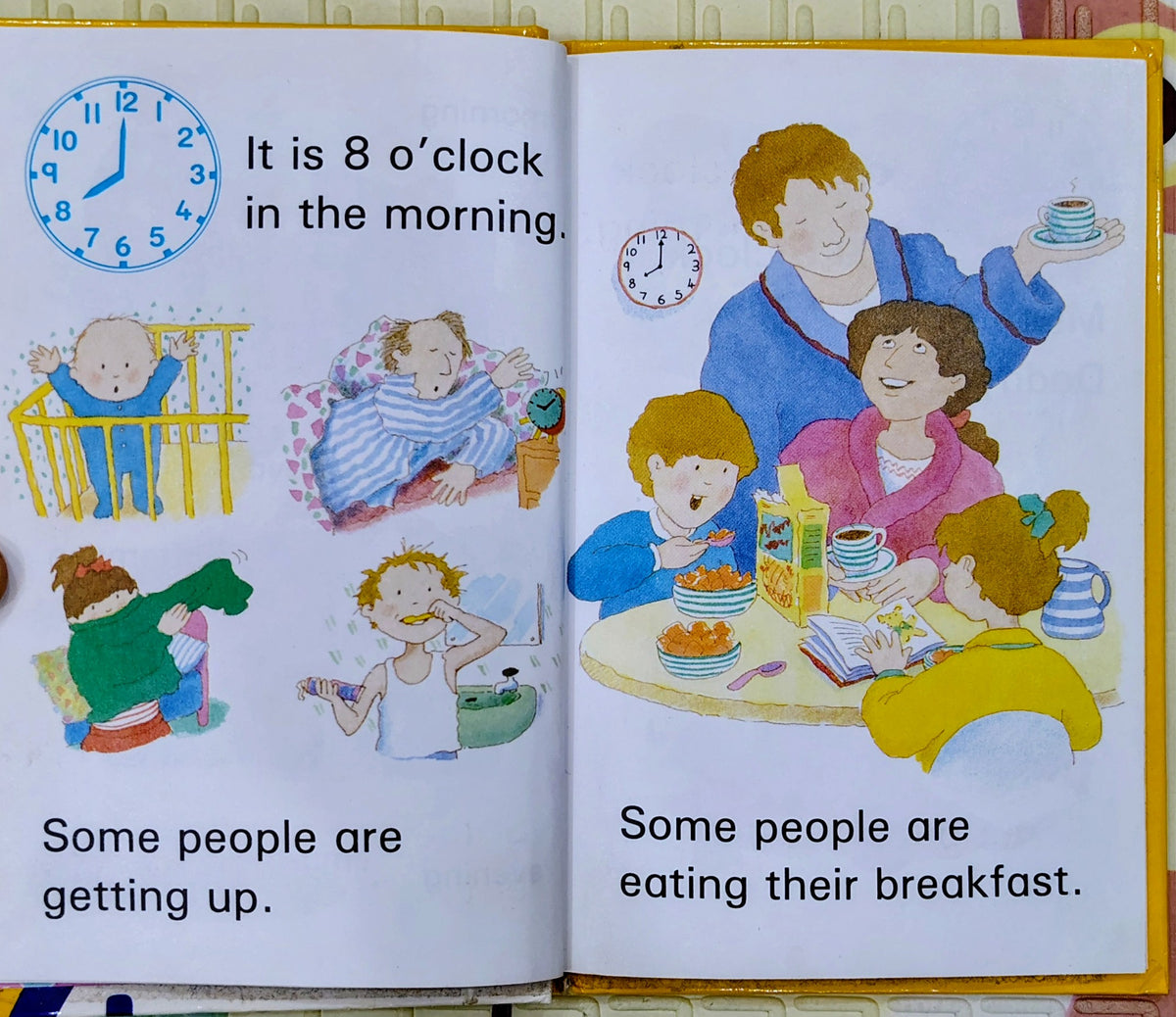 Telling the Time | Ladybird | Mini Book