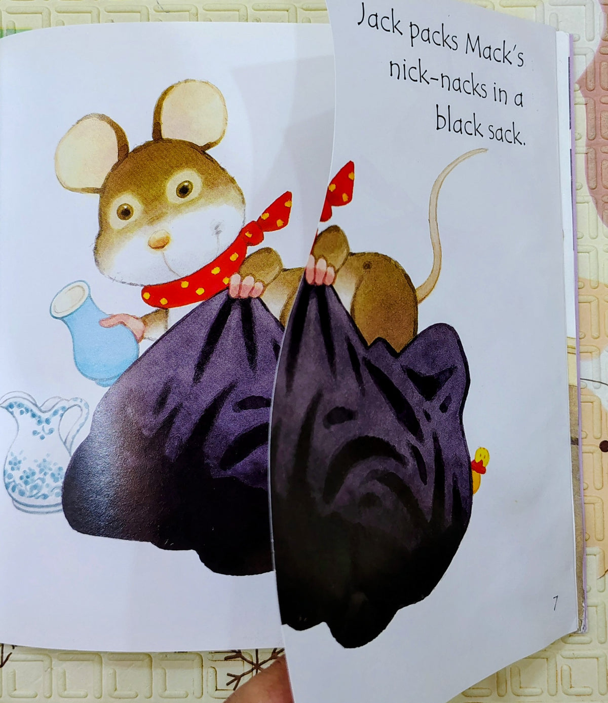 Mouse Moves House by Phil Roxbee Cox & Stephen Cartwright | Usborne Phonics Readers