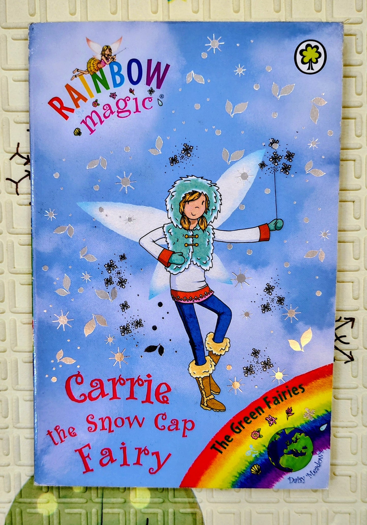 Rainbow Magic: Carrie the Snow Cap Fairy by Daisy Meadows | Scholastic | Fantasy