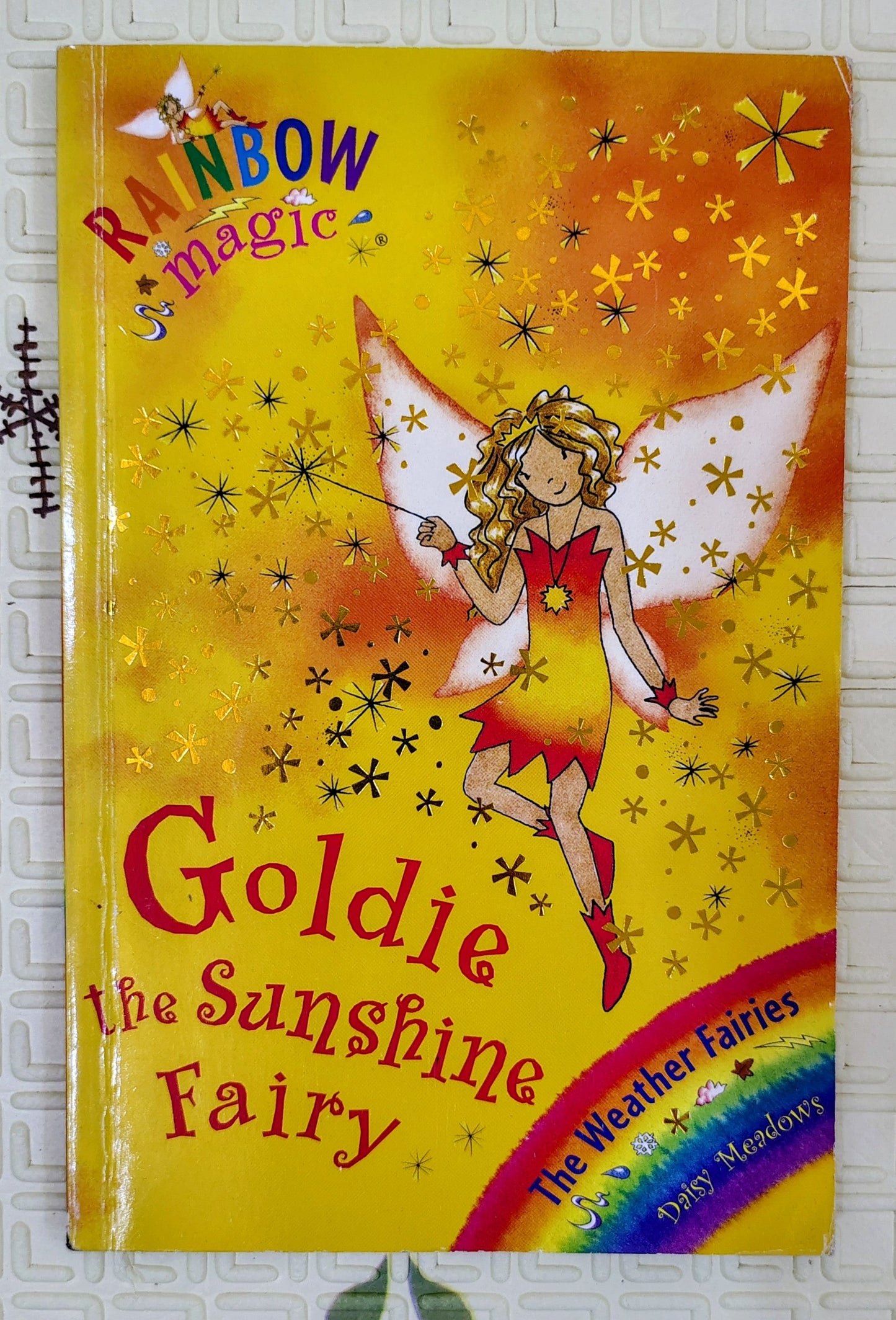 Goldie the Sunshine Fairy by Daisy Meadows | Rainbow Magic