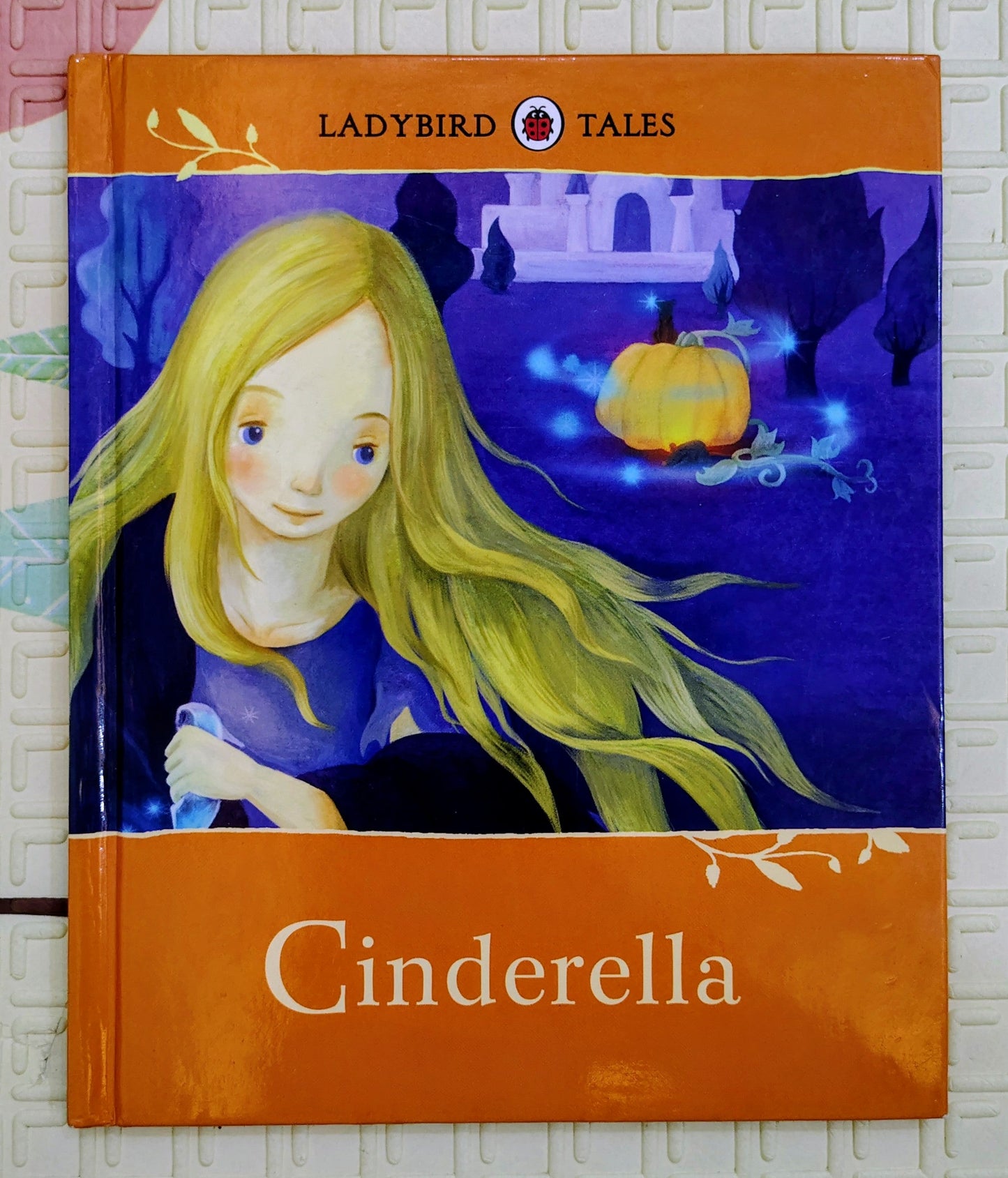 Cinderella | Ladybird Tales