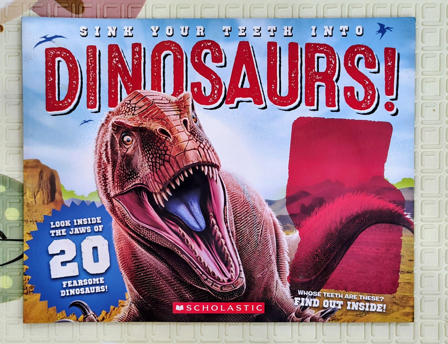Sink Your Teeth Into Dinosaurs!| Scholastic