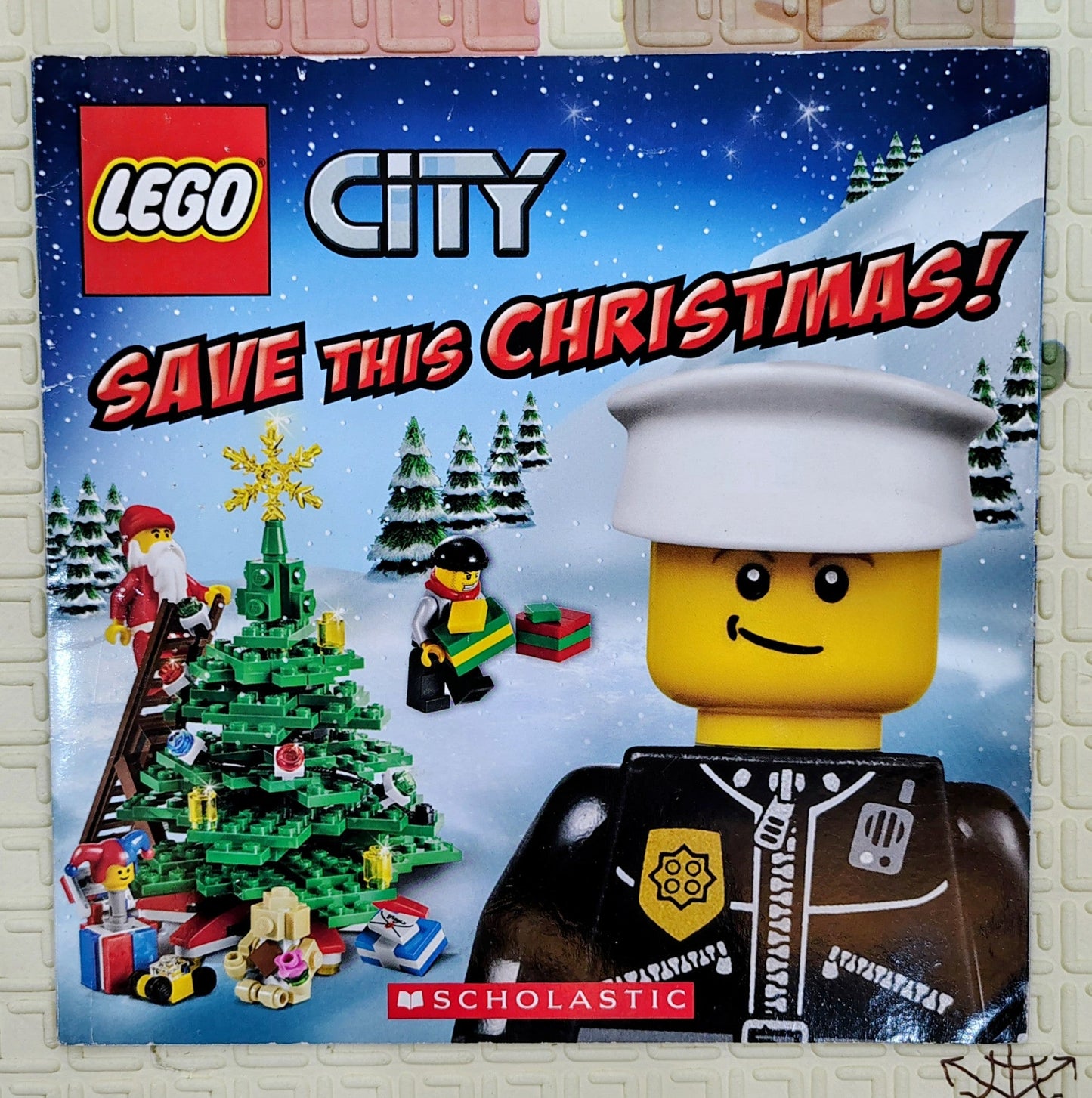 Lego City: Save This Christmas | Scholastic