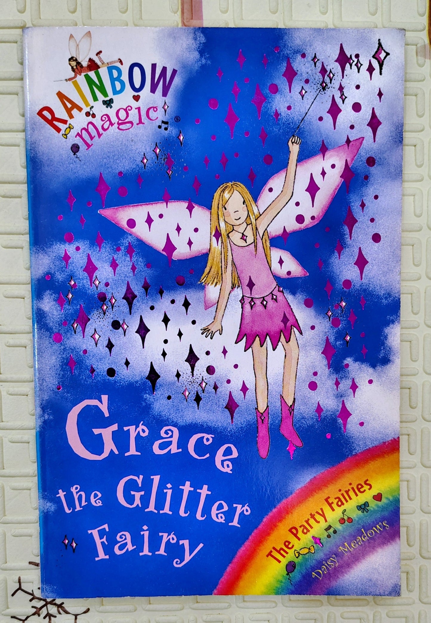 Grace the Glitter Fairy by Daisy Meadows | Rainbow Magic
