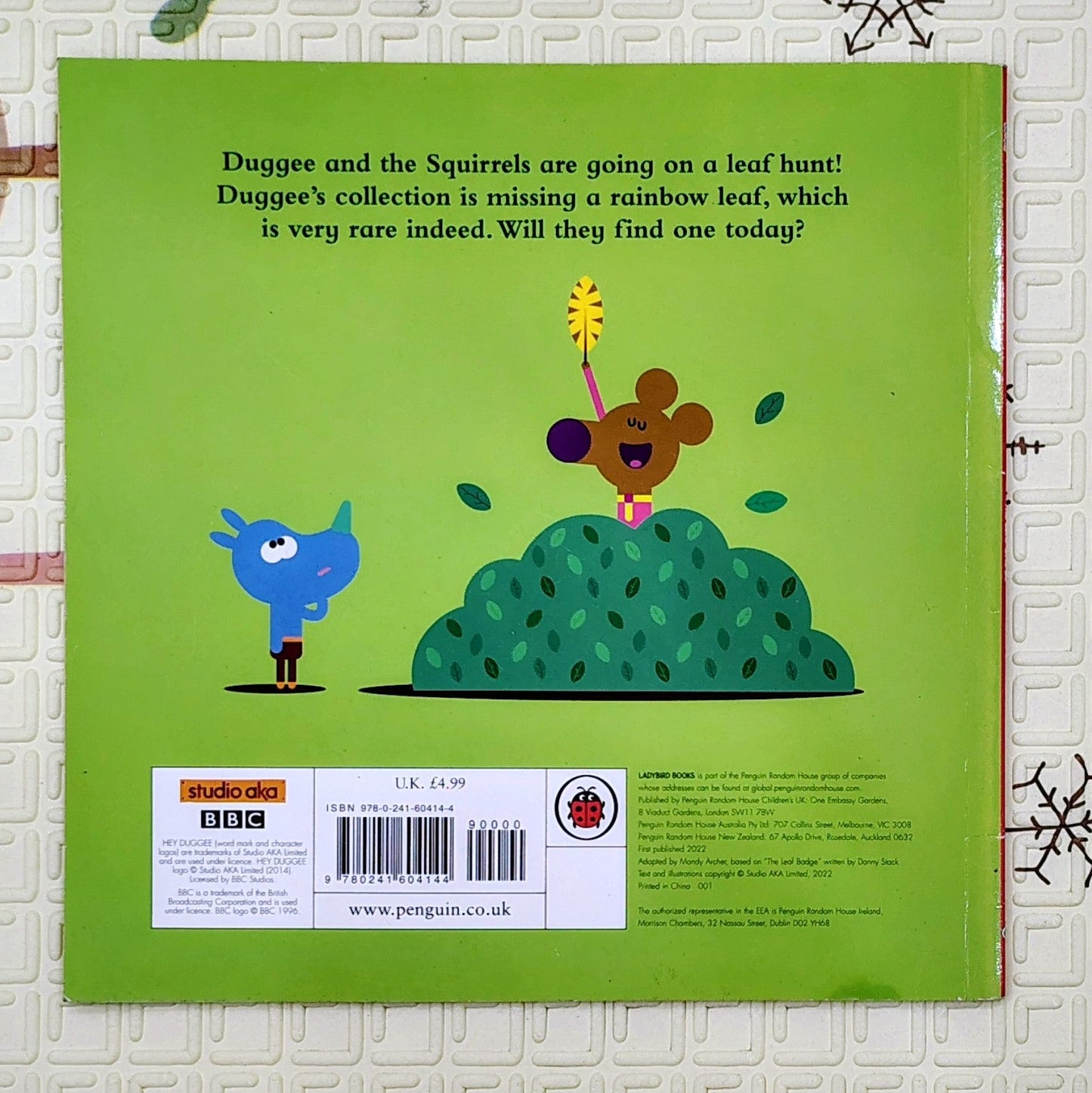 Hey Duggee: The Leaf Badge by Ladybird