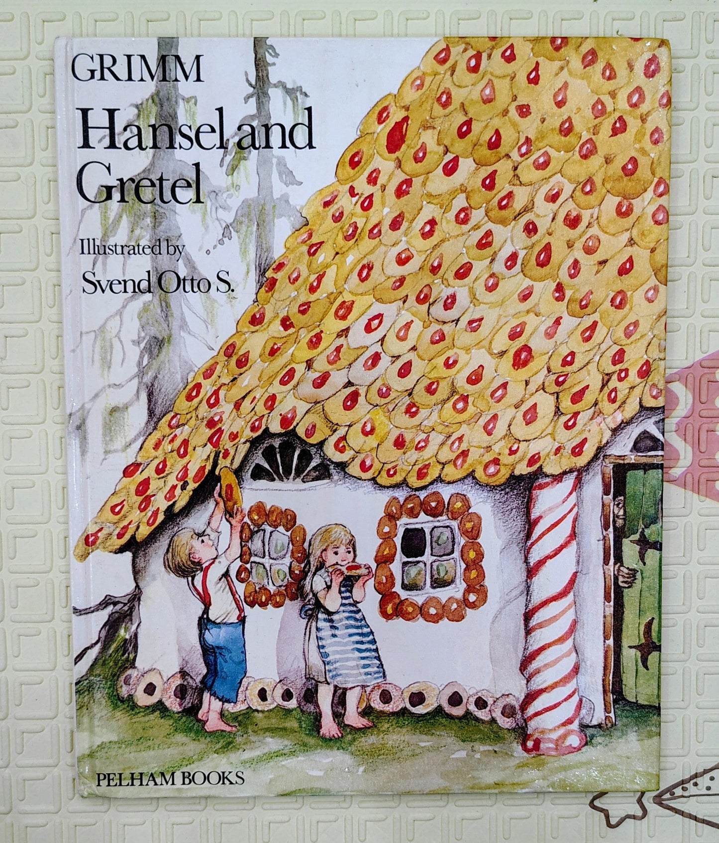 Hansel and Gretel by Grimm and Svend Otto