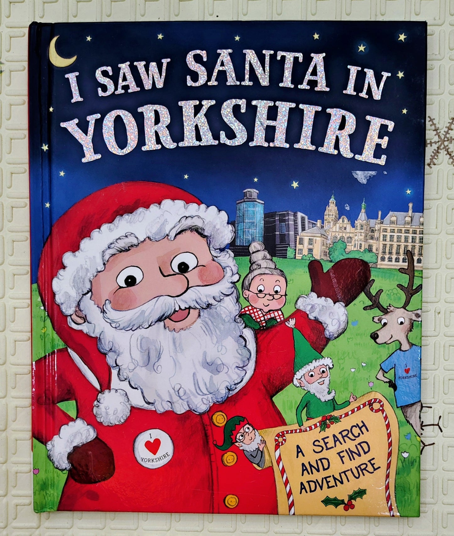 I Saw Santa in Yorkshire by JD Green | A search and find adventure