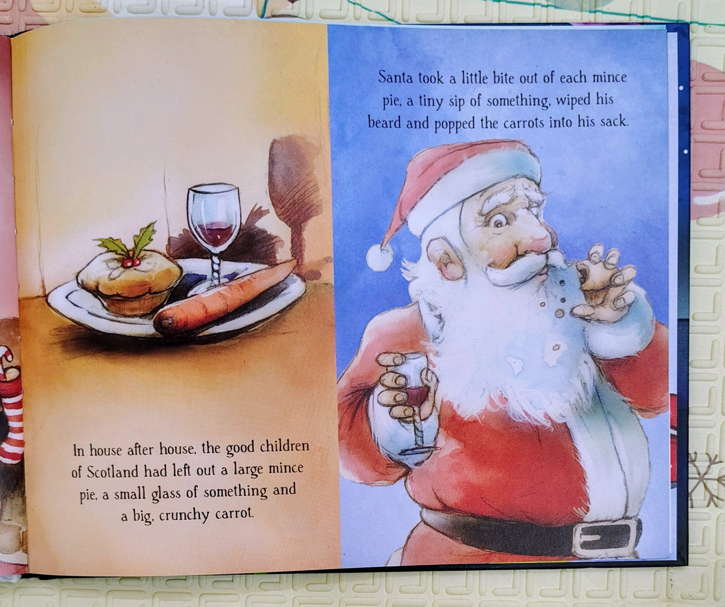 Santa is Coming to Scotland by Steve Smallman