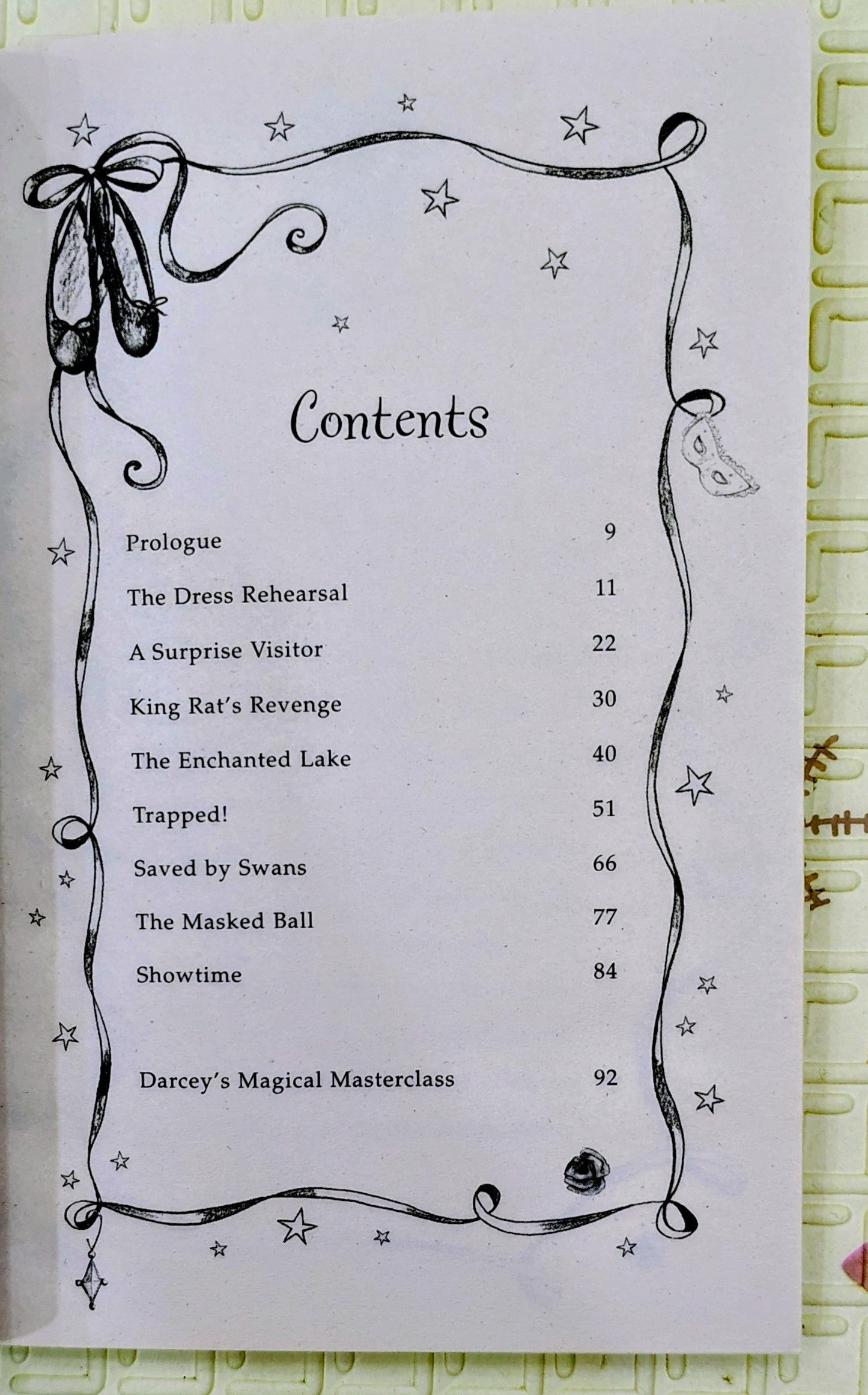 Magic Ballerina: Delphie and the Masked Ball by Darcey Bussell