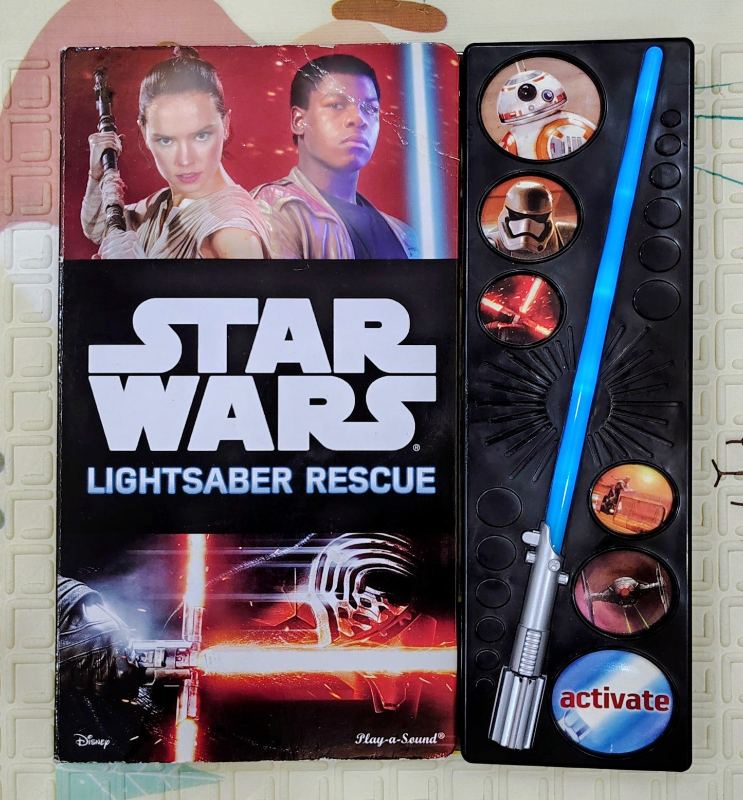 Star Wars: Lightsaber Rescue | Disney | Sound and Light book