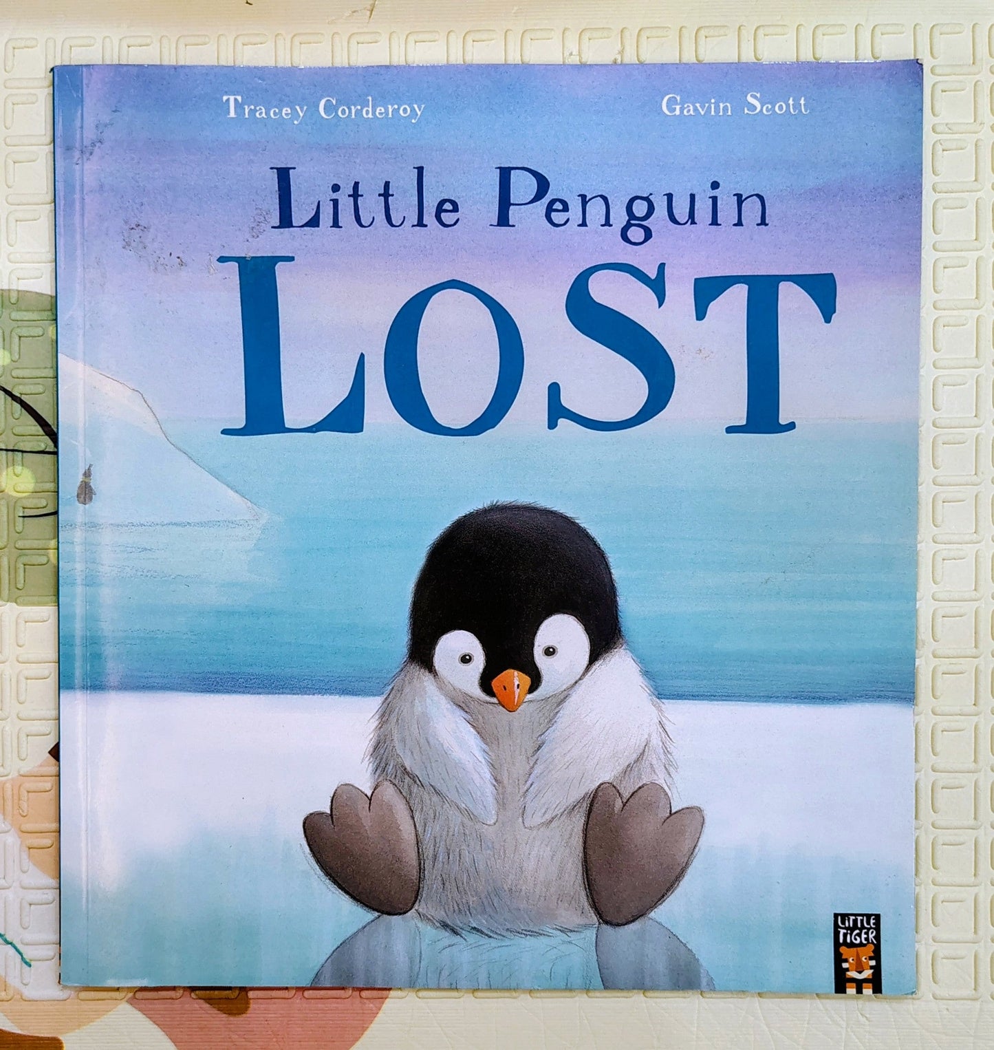 Little Penguin LOST by Tracey Corderoy | Little Tiger