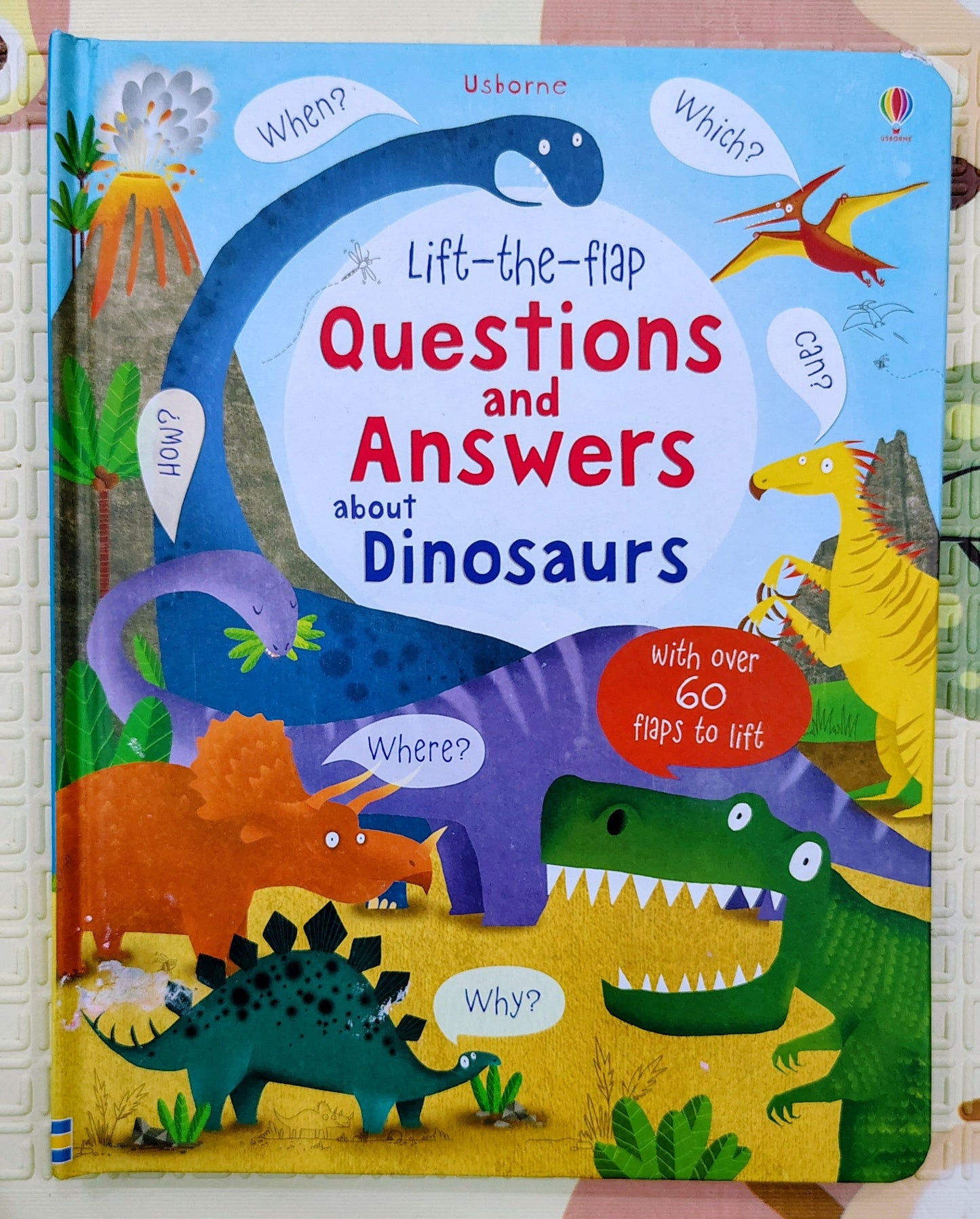 Lift-the-flap Questions and Answers about Dinosaurs by Usborne