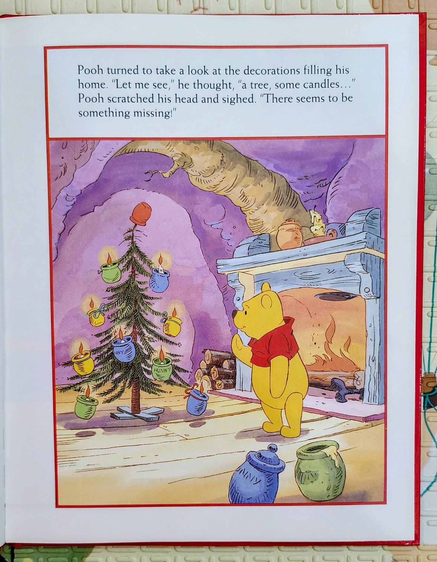 Winnie the Pooh's Christmas by Disney | Ladybird