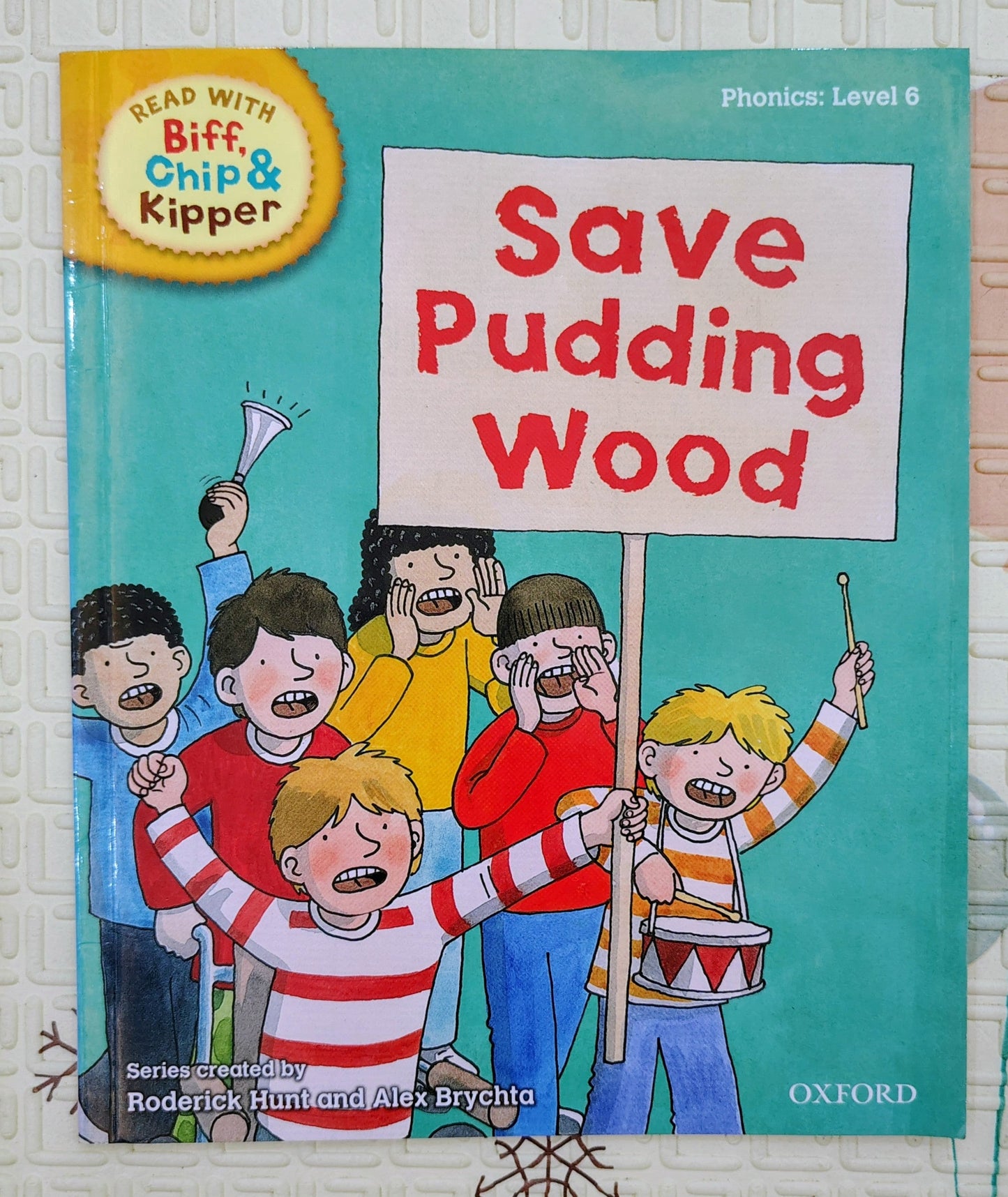 Save Pudding Wood | Biff Chip and Kipper | Oxford Level 6