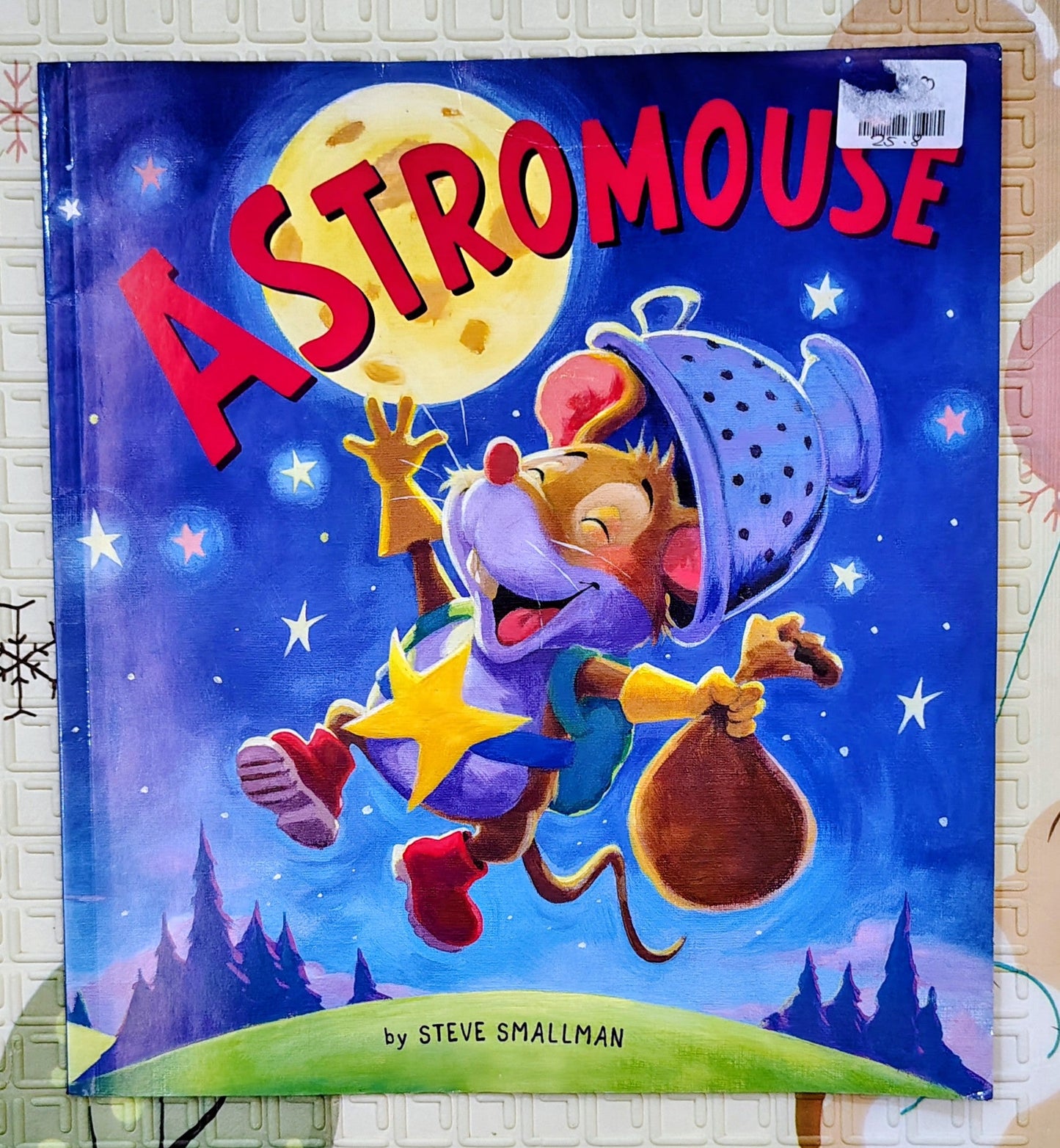 Astromouse by Steve Smallman | Little Tiger