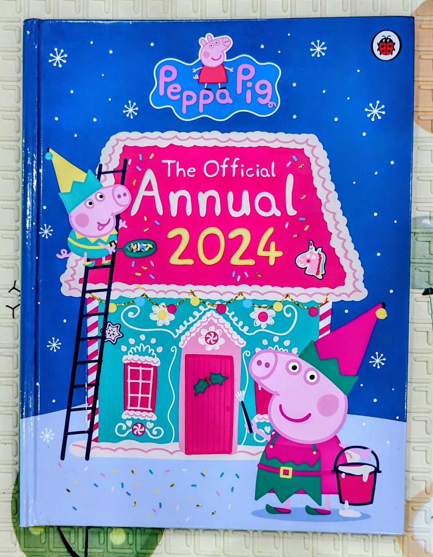 Peppa Pig: The Official Annual 2024 | Ladybird | Activity and Stories