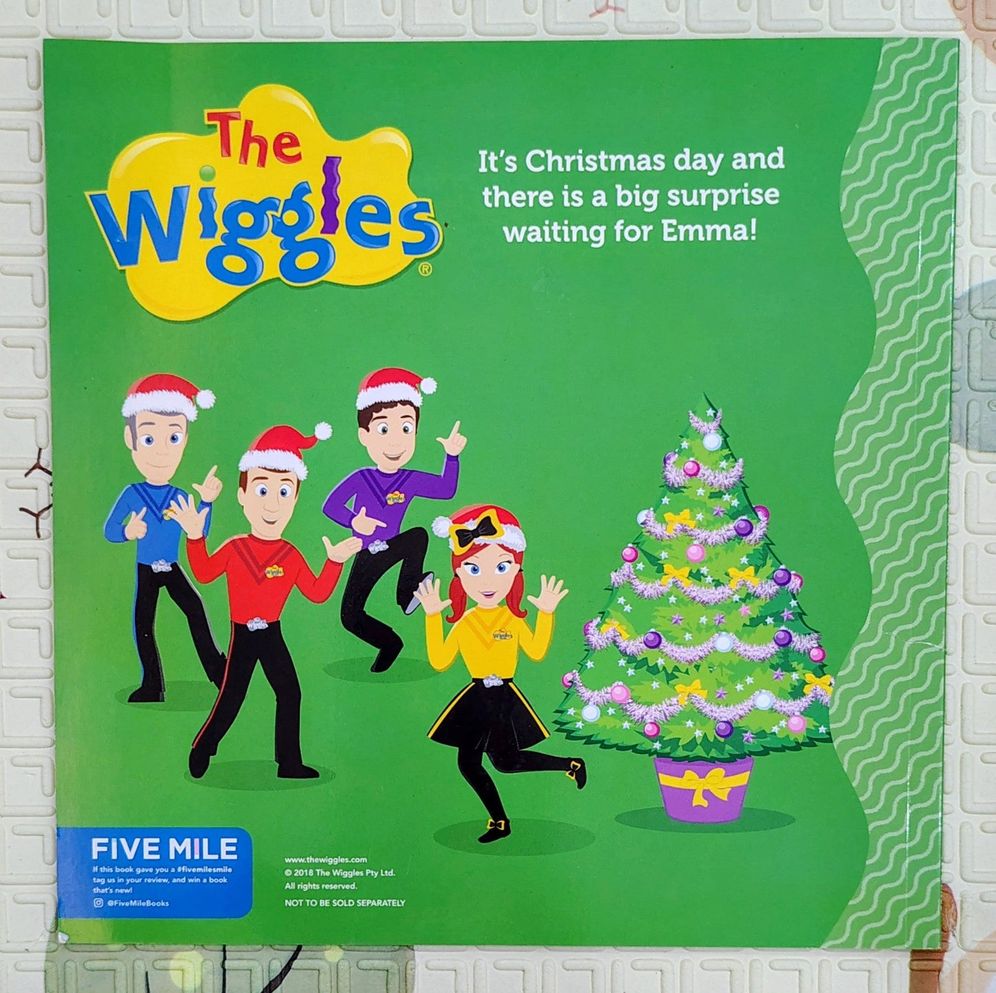 Emma's Christmas Surprise by The Wiggles