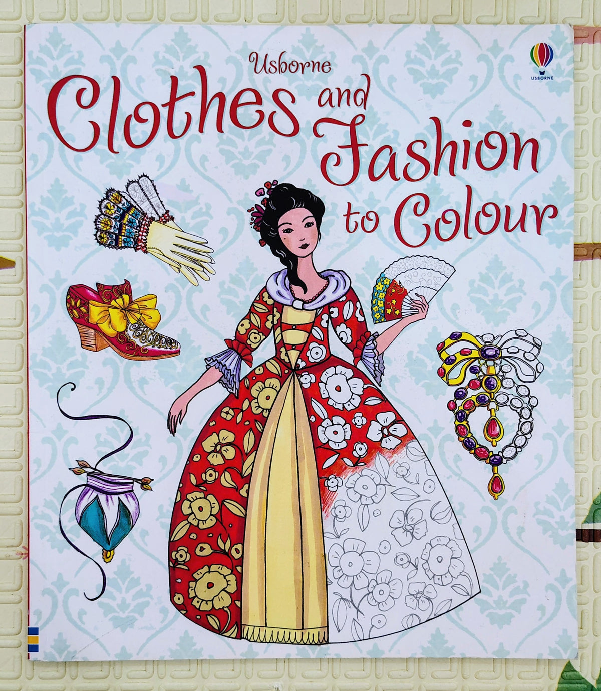 Clothes and Fashion to Colour by Usborne