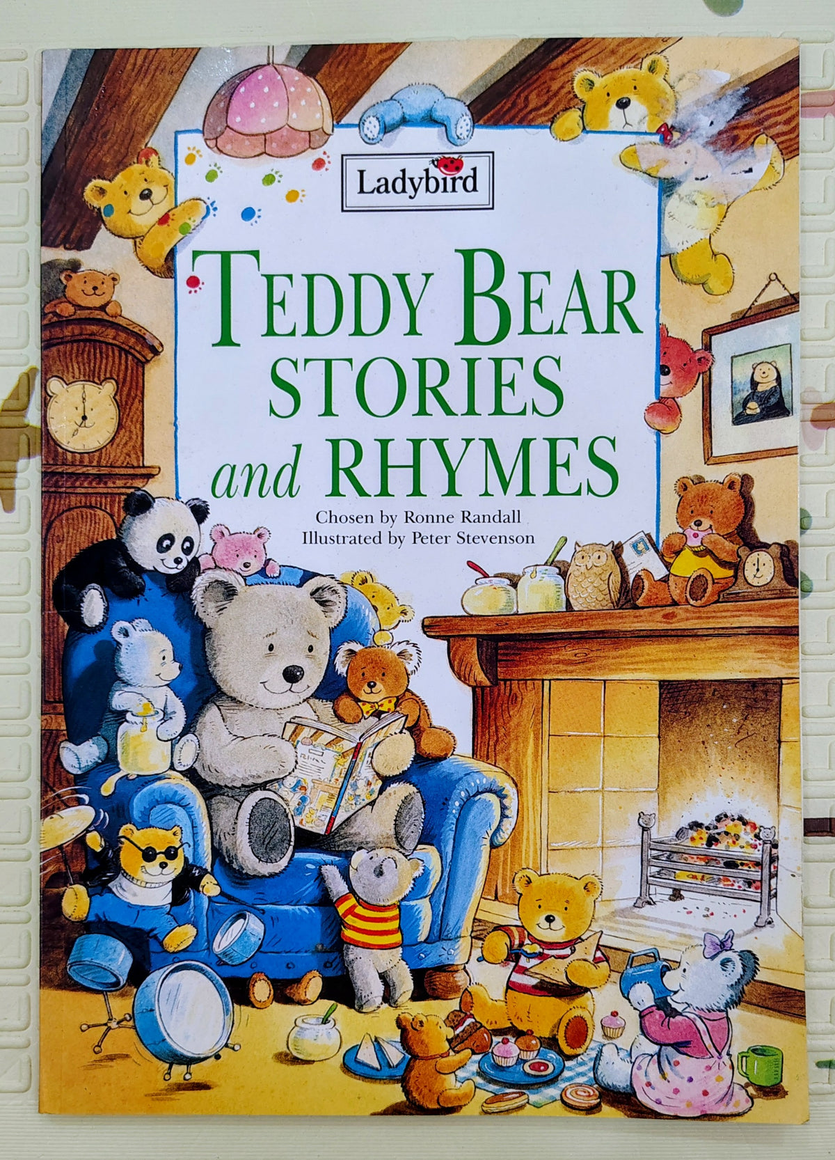 Teddy Bear Stories and Rhymes by Ronne Randall | Ladybird