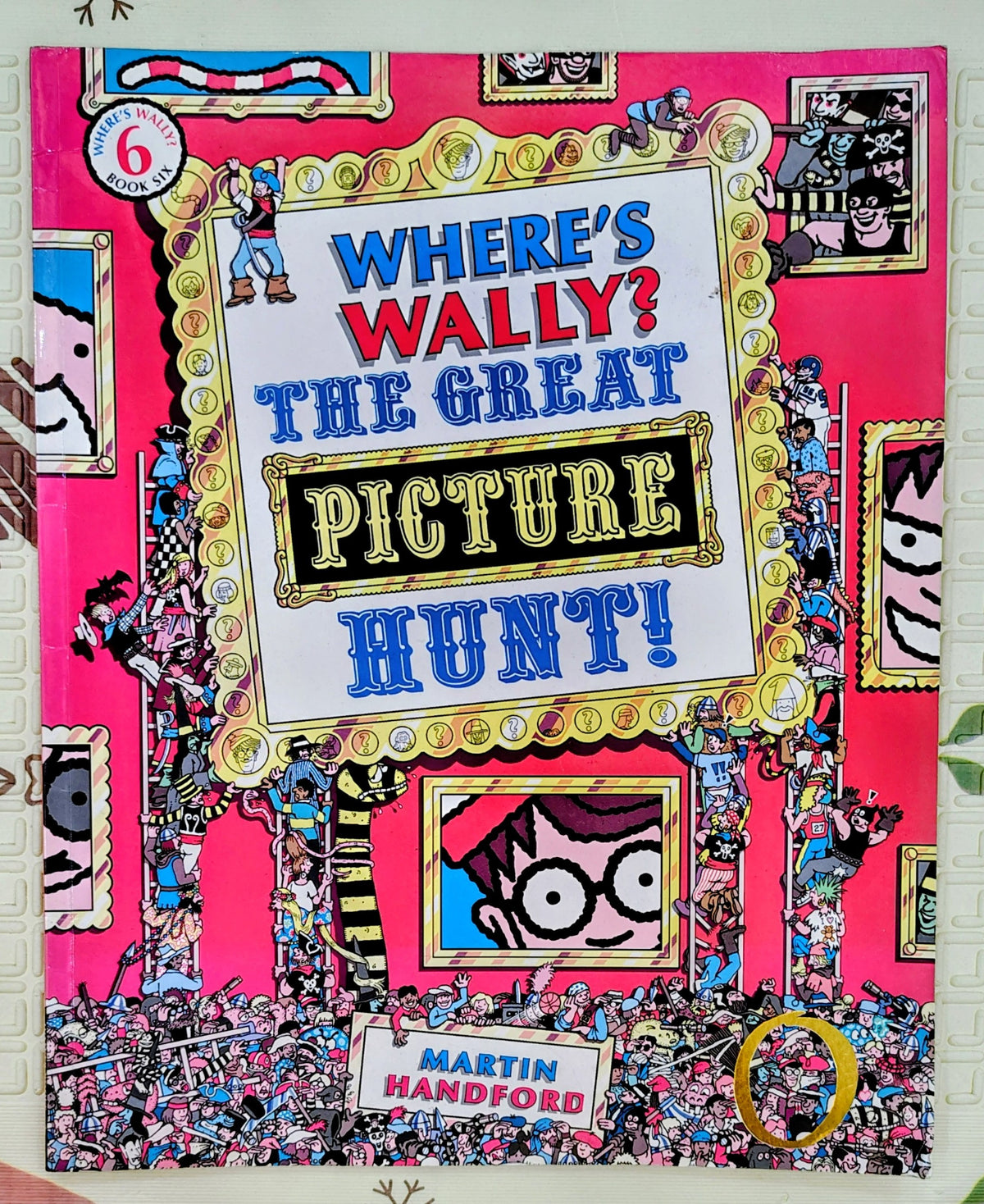 Where's Wally? The Great Picture Hunt! by Martin Handford | Walker Books