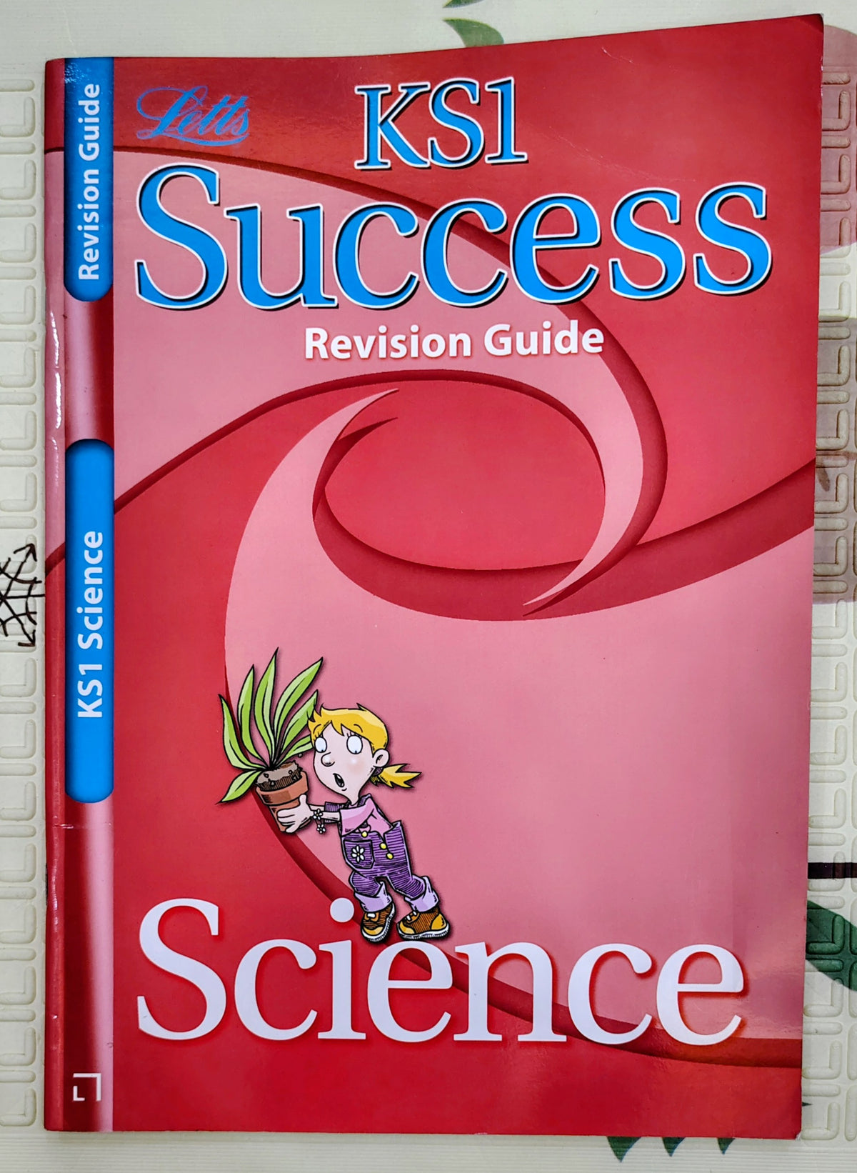 KS1 Success Science Revision Guide by Letts | Age : 6 to 9 years