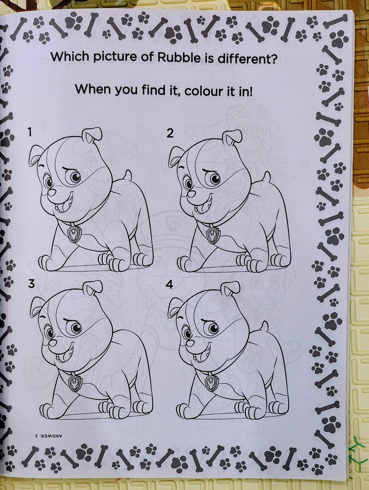 Paw Patrol: Mega Colouring by Nickelodeon