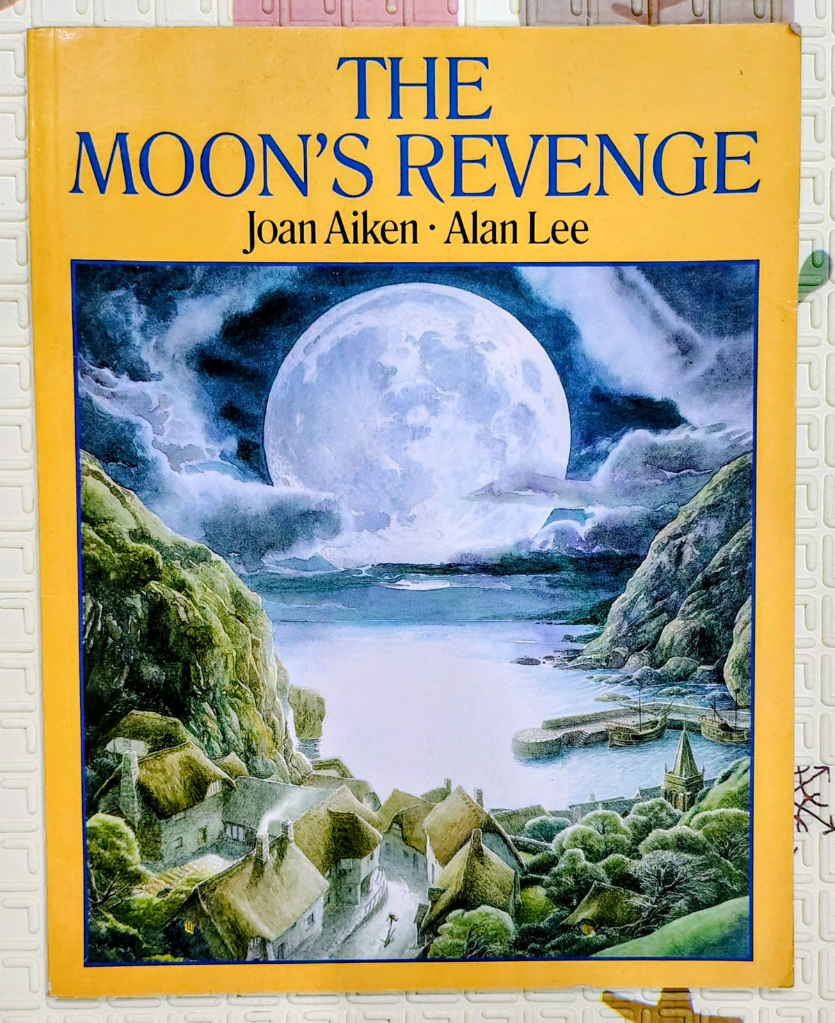The Moon's Revenge by Joan Aiken and Alan Lee | Red Fox