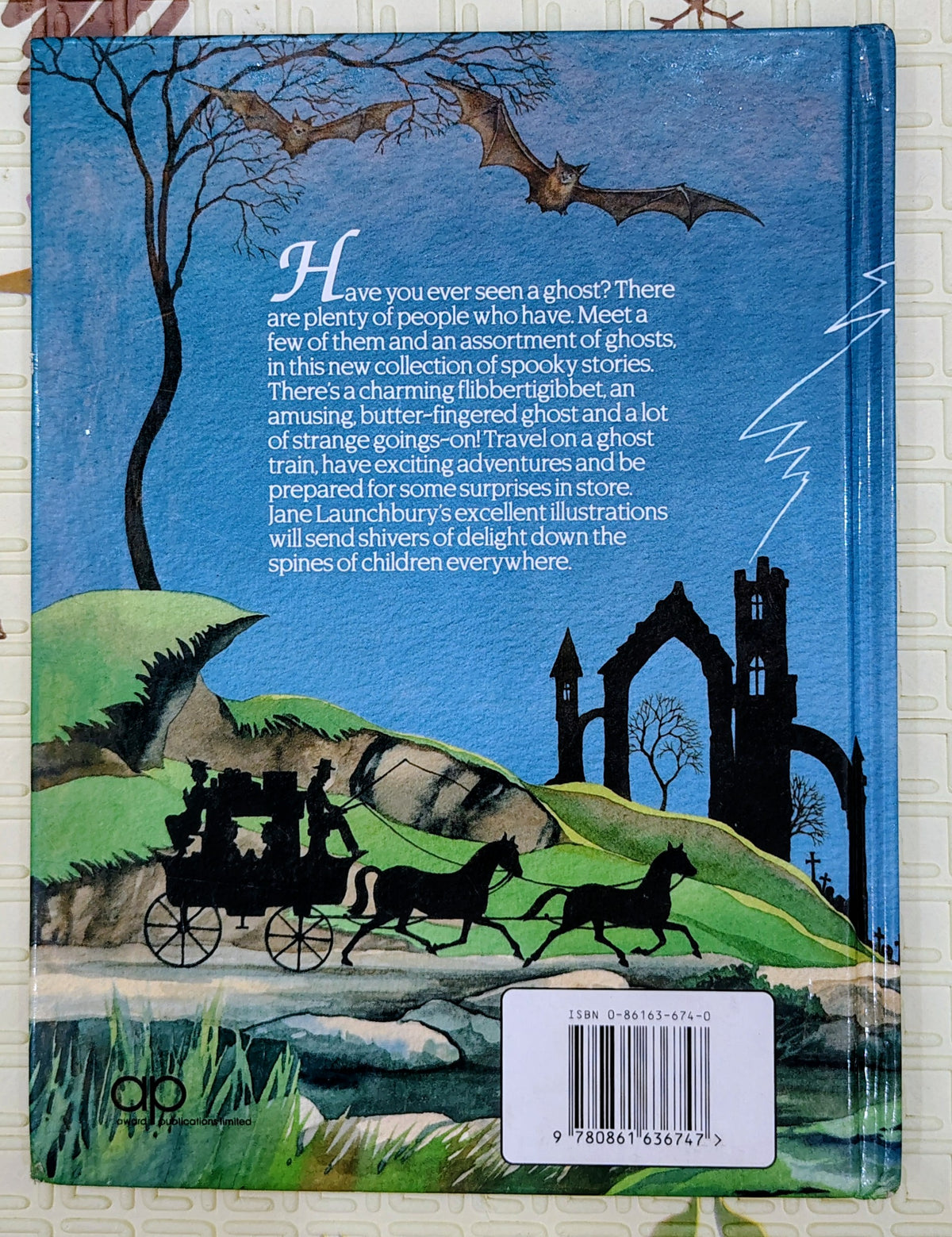 Ghost Stories by Jane Launchbury | Award Publications | 7 stories inside