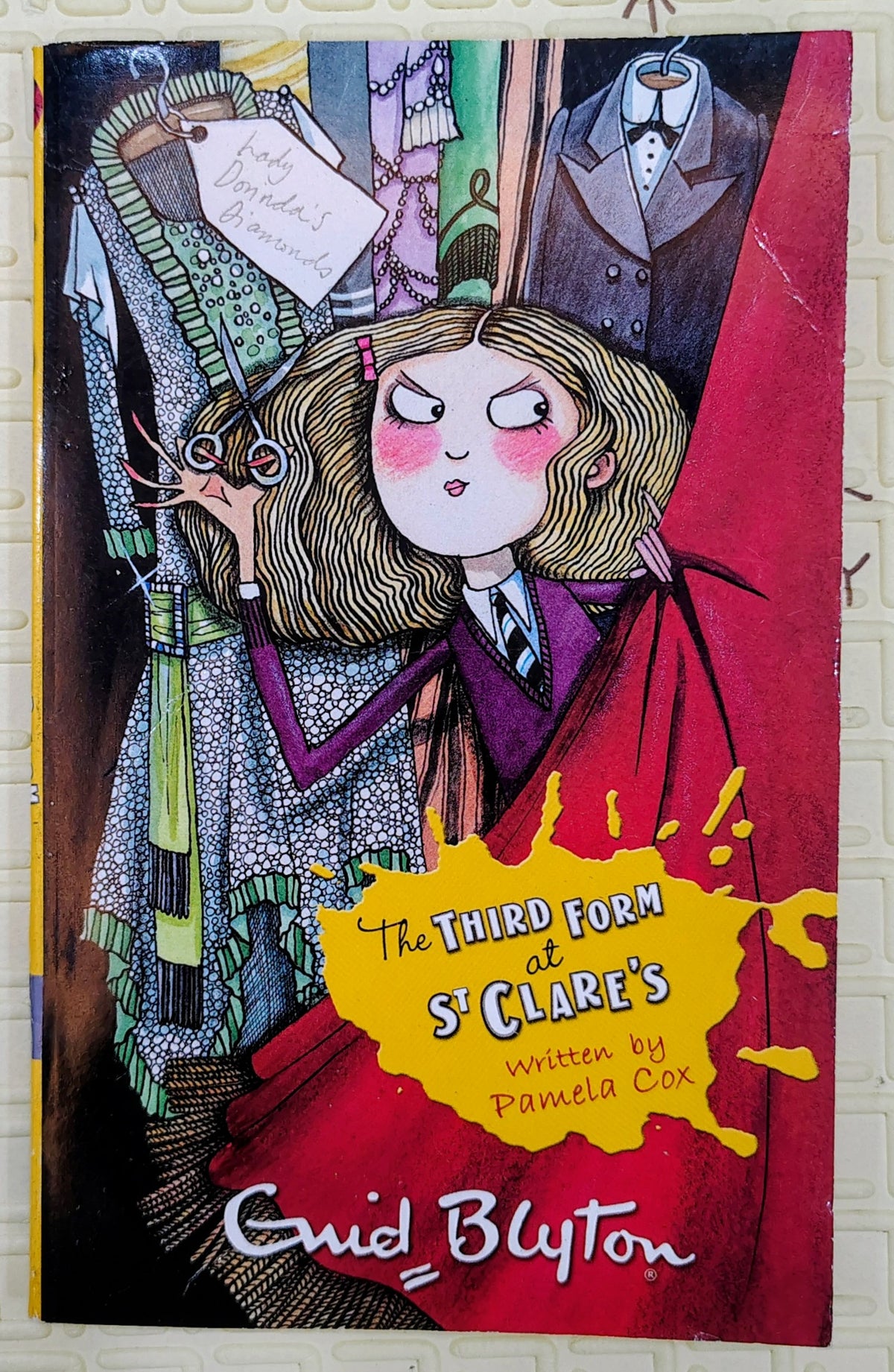 The Third Form at St Clare's by Enid Blyton (and Pamela Cox) | Egmont