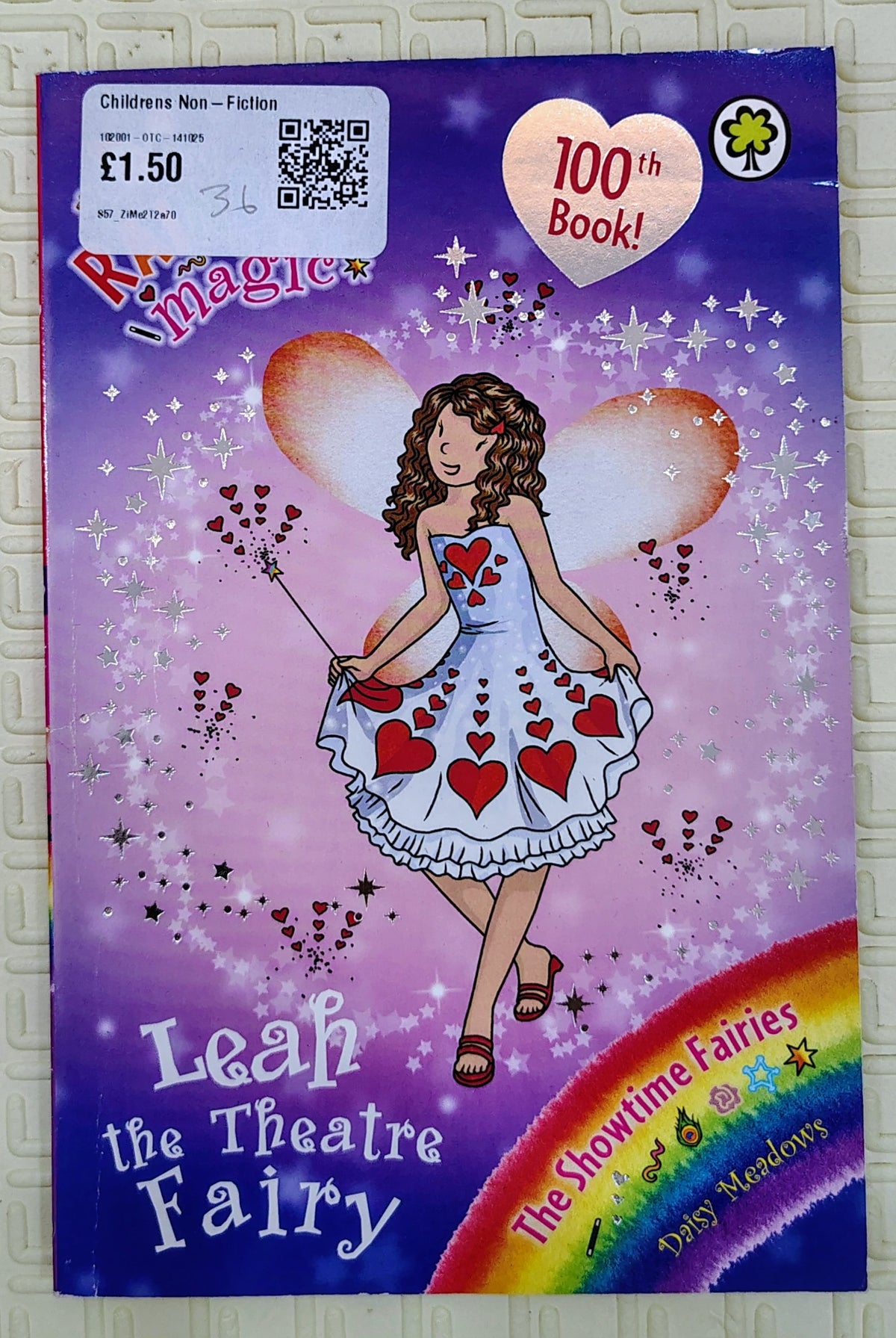Leah the Theatre Fairy by Daisy Meadows | Orchard Books