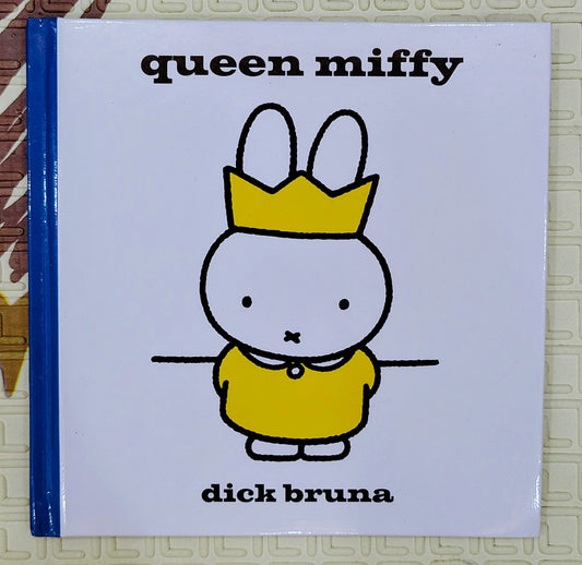 Queen Miffy by Dick Bruna | Mini book