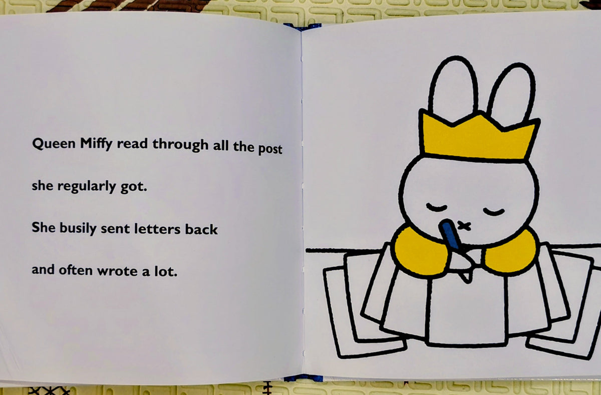 Queen Miffy by Dick Bruna | Mini book