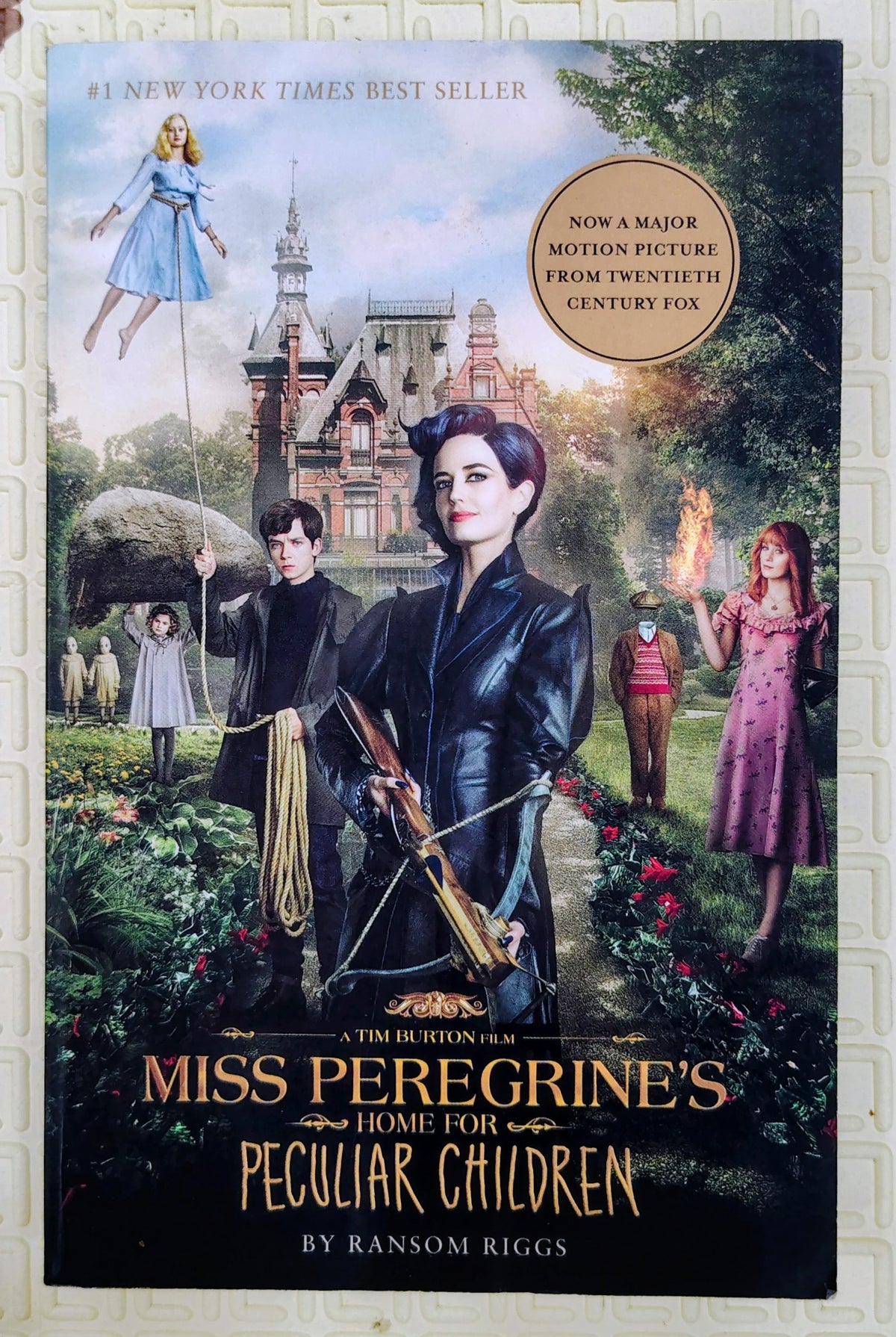 Miss Peregrine's Home for Peculiar Children by Ransom Riggs | Quirk Books