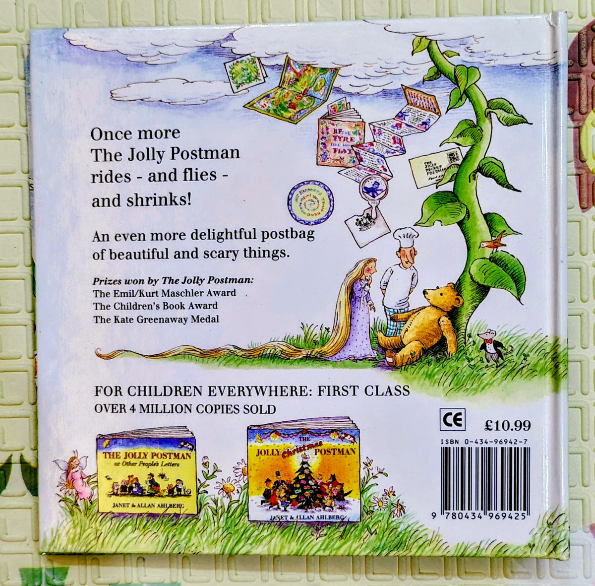 The Jolly Pocket Postman by Janet & Allan Ahlberg | Real letters and things inside