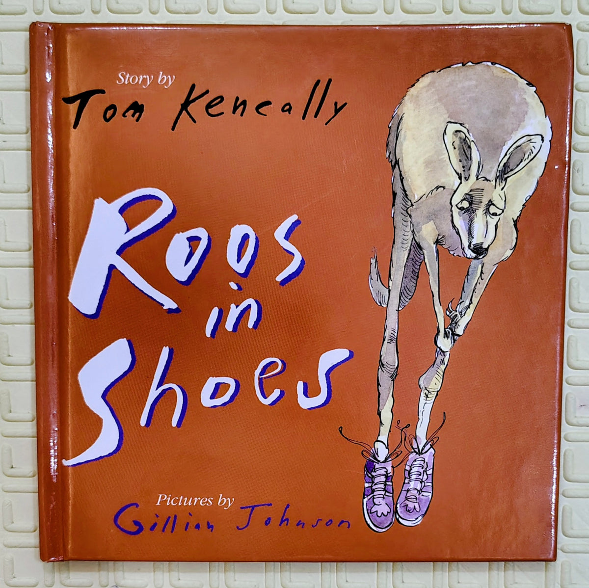 Roos in Shoes by Tom Keneally | Random House Mini Book
