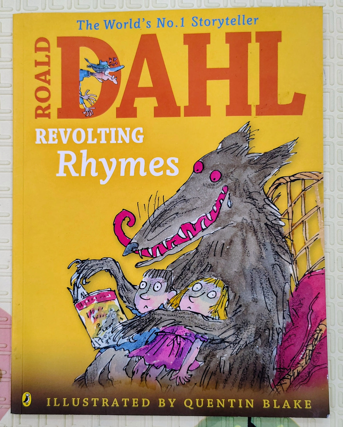 Revolting Rhymes by Roald Dahl | Penguin | Illustrated by Quentin Blake