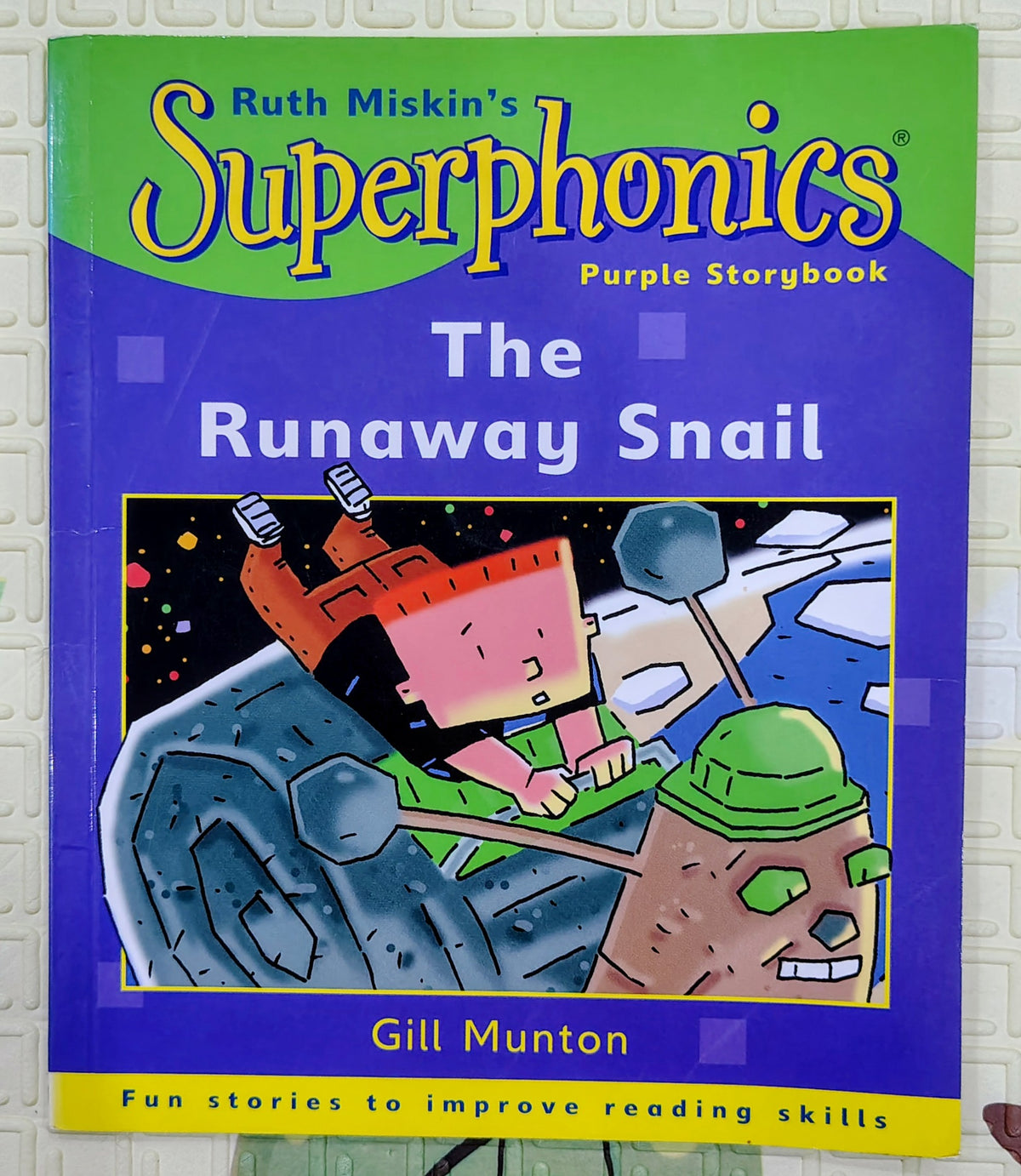 Superphonics: The Runaway Snail by Gill Munton | Ruth Miskin
