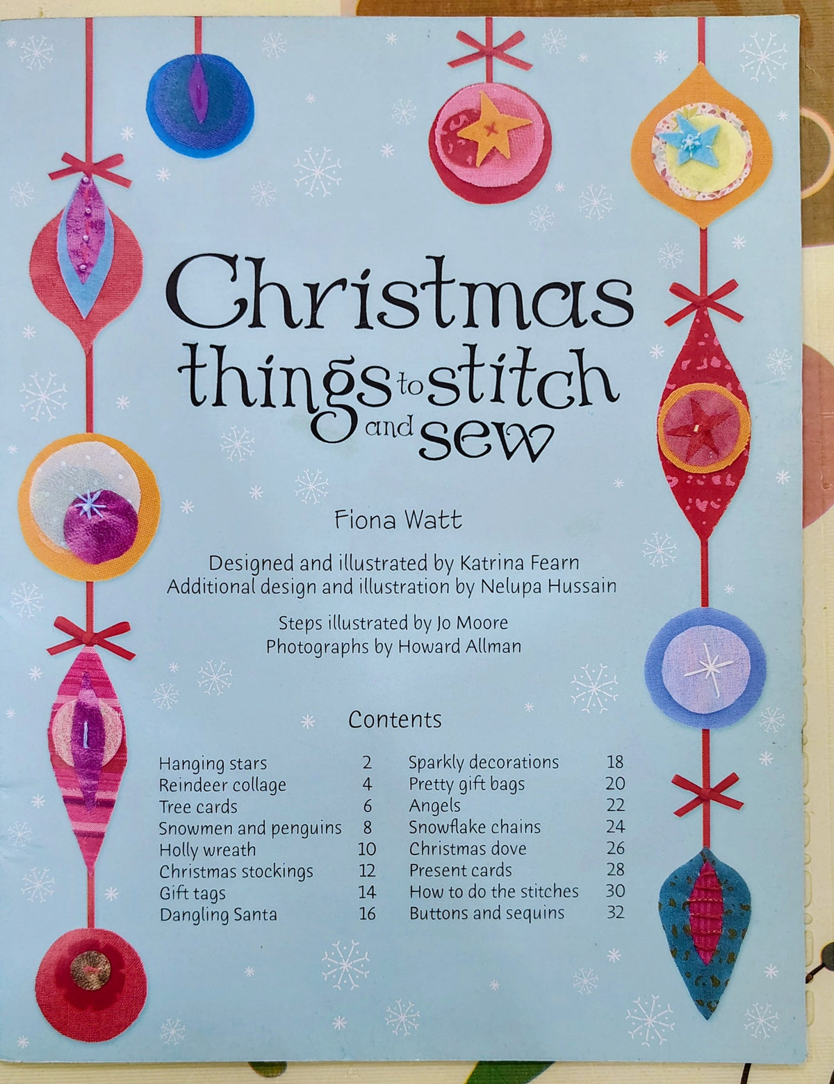 Christmas Things to Stitch and Sew | Usborne Activity Books