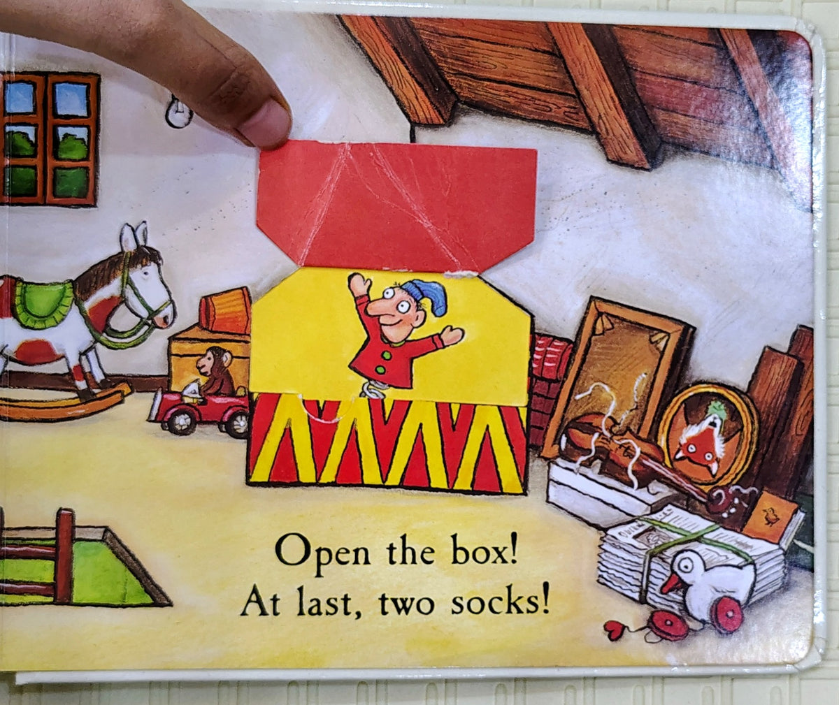 Fox's Socks by Julia Donaldson & Axel Scheffler | Macmillan Lift the Flap