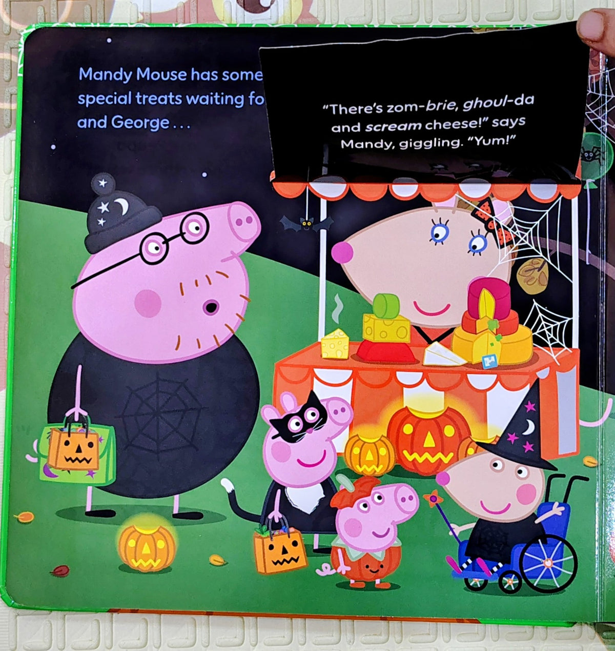 Peppa Pig Trick or Treat?: A lift-the-flap book | Ladybird | Halloween