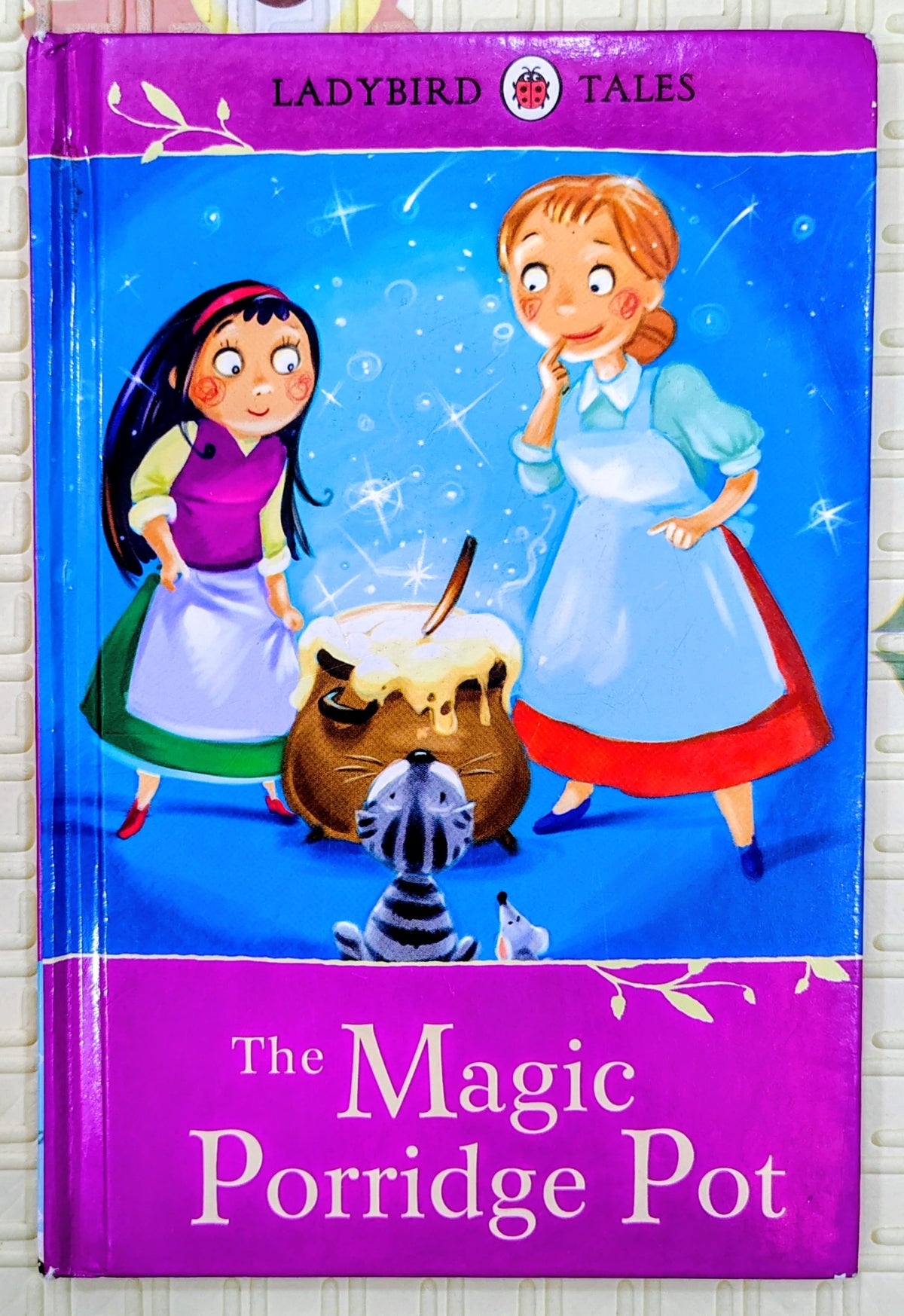 The Magic Porridge Pot | Ladybird Tales