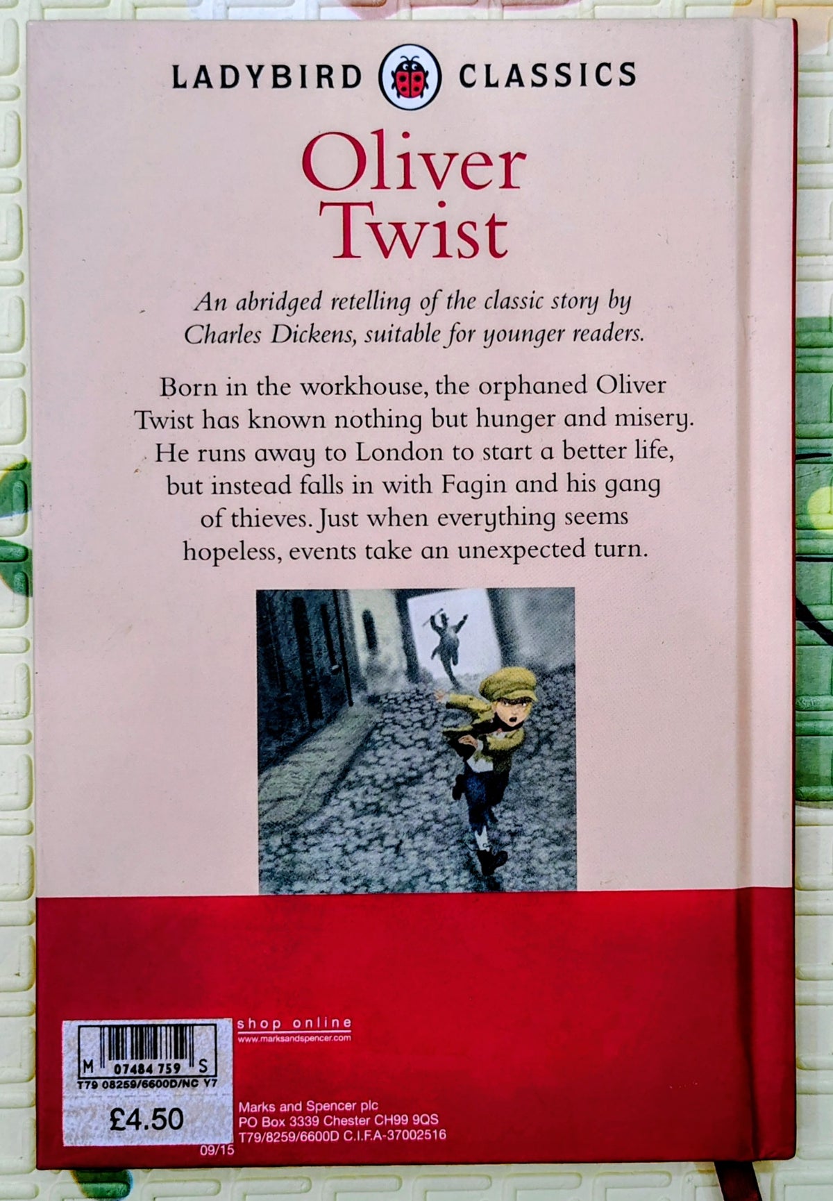 Oliver Twist by Charles Dickens | Ladybird Classics