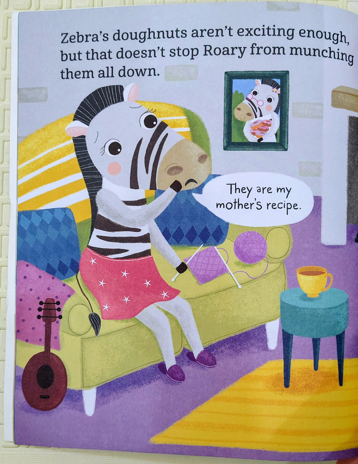The Greedy Cake Lion by Sophie Hanton | Munch Crunch Tale